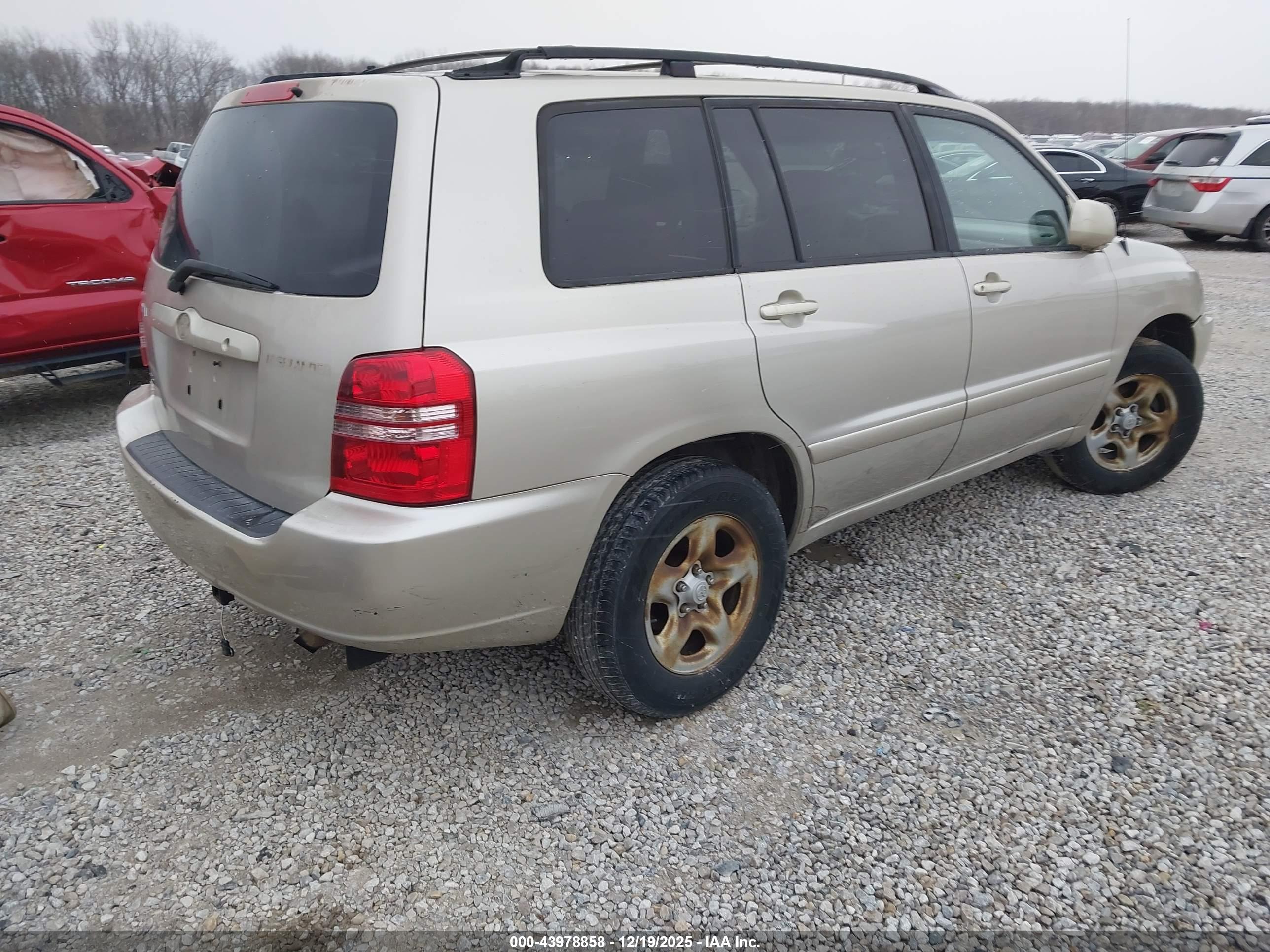 TOYOTA HIGHLANDER image 4