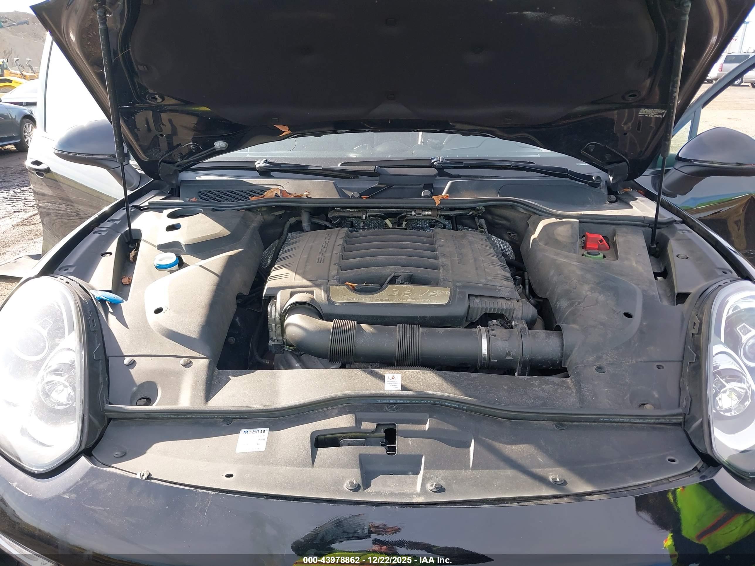 PORSCHE CAYENNE image 10