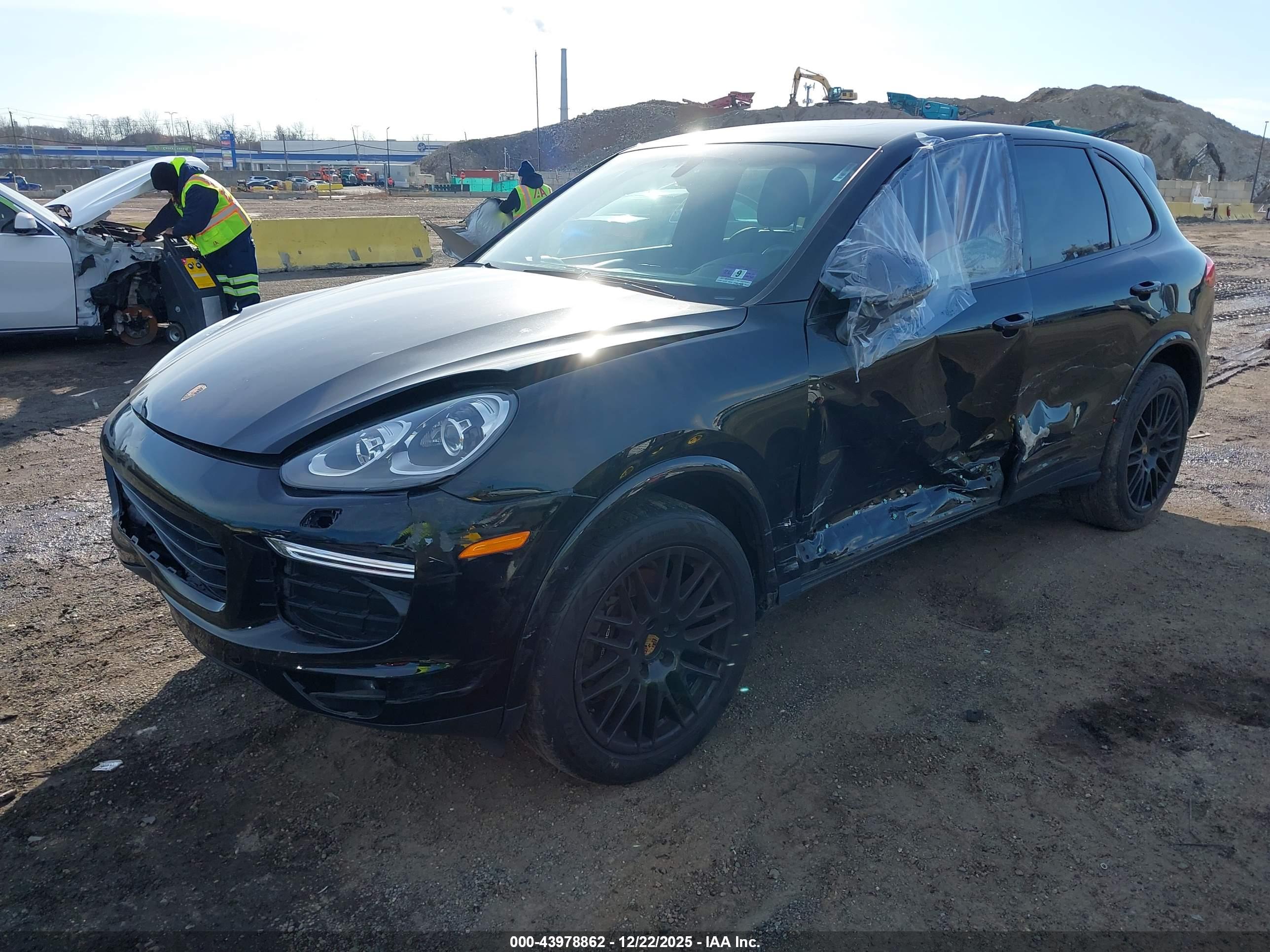 PORSCHE CAYENNE image 2