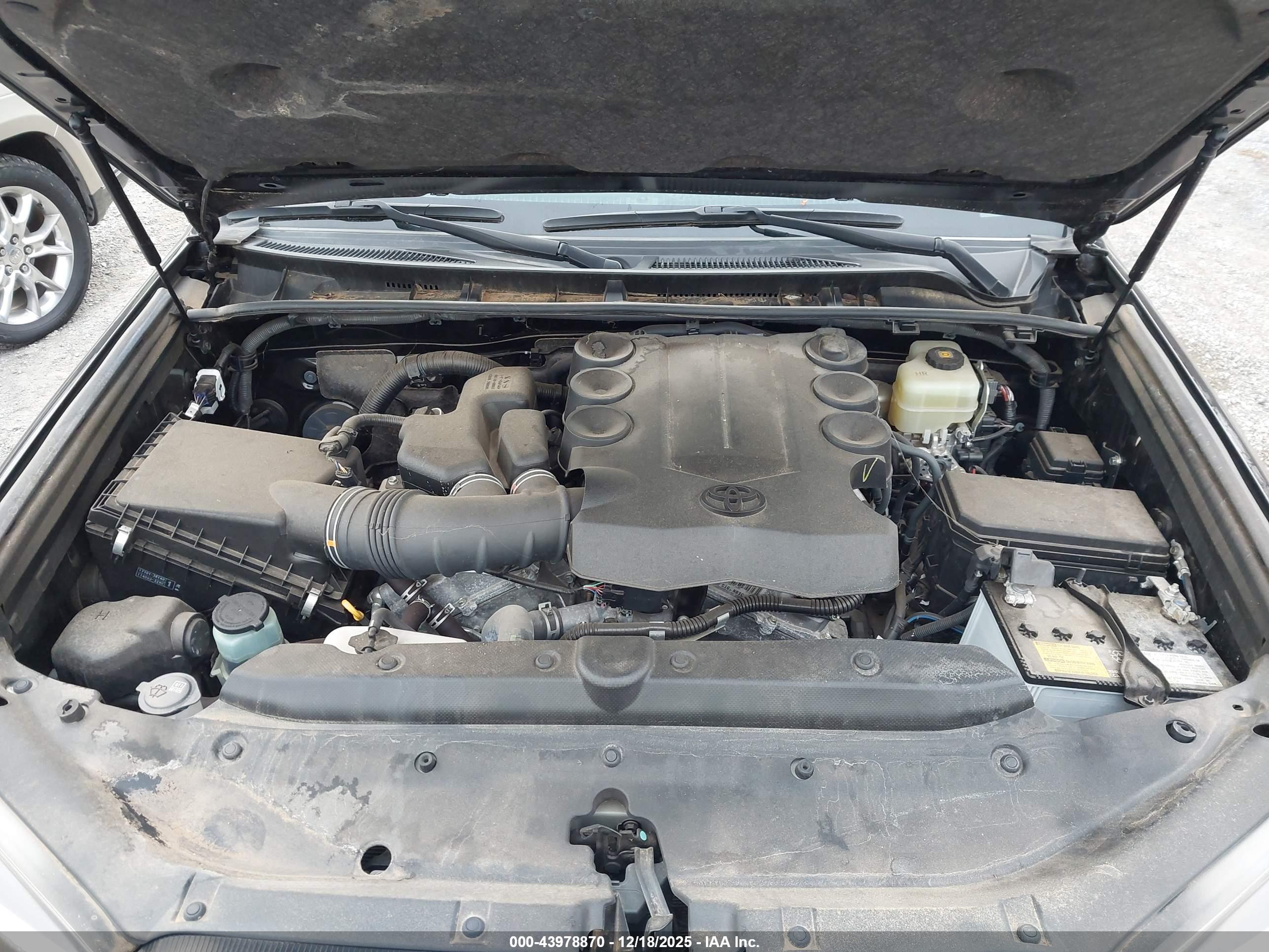 TOYOTA 4RUNNER image 10