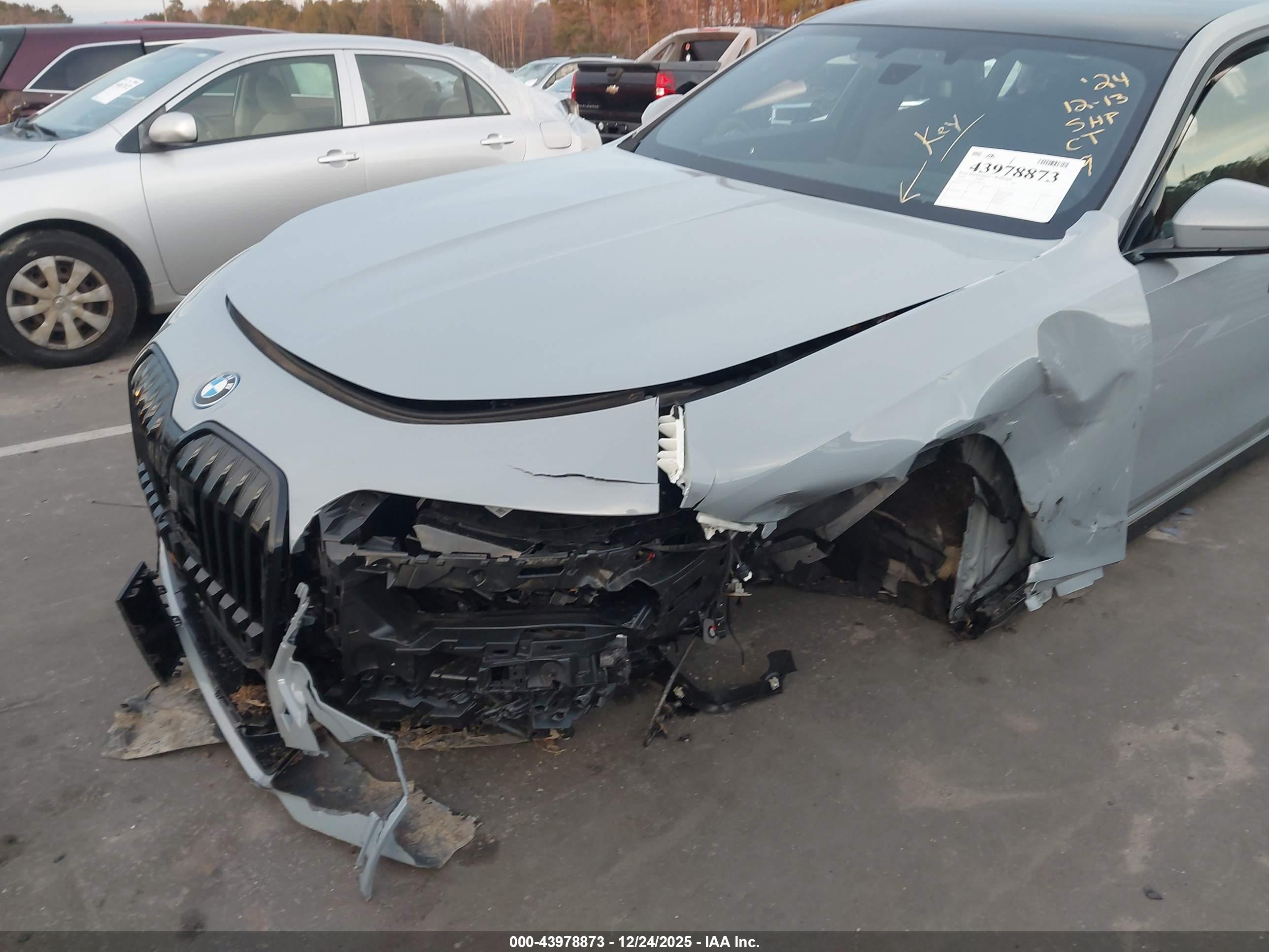 BMW I7 image 6