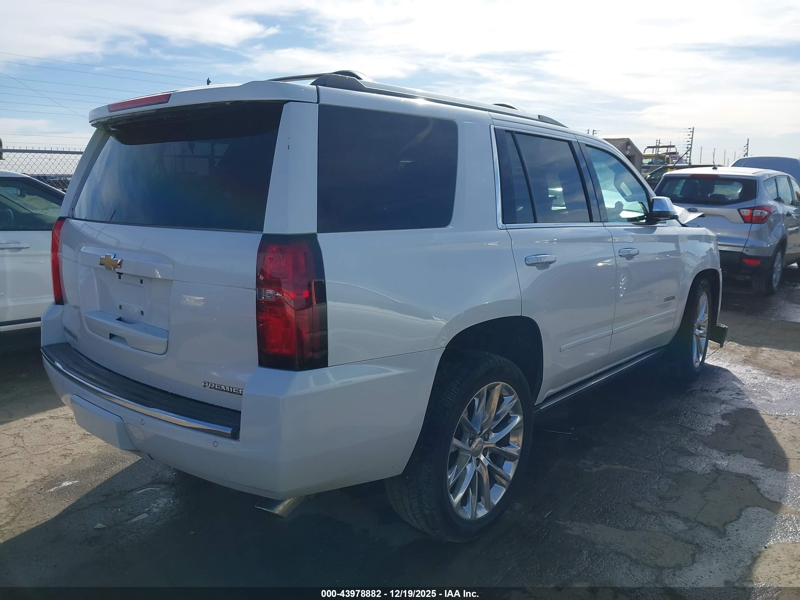 CHEVROLET TAHOE image 4