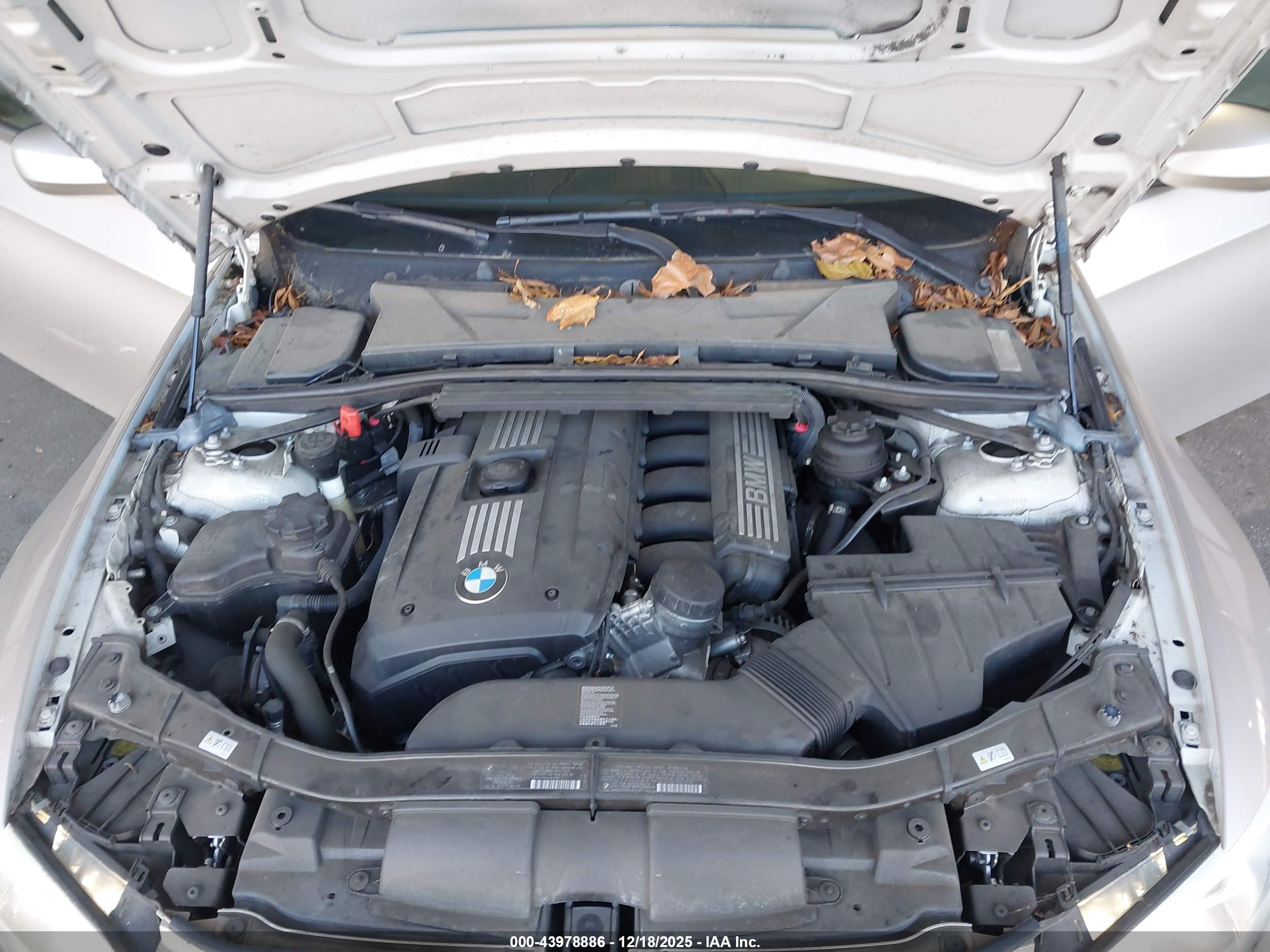 BMW 328I image 10