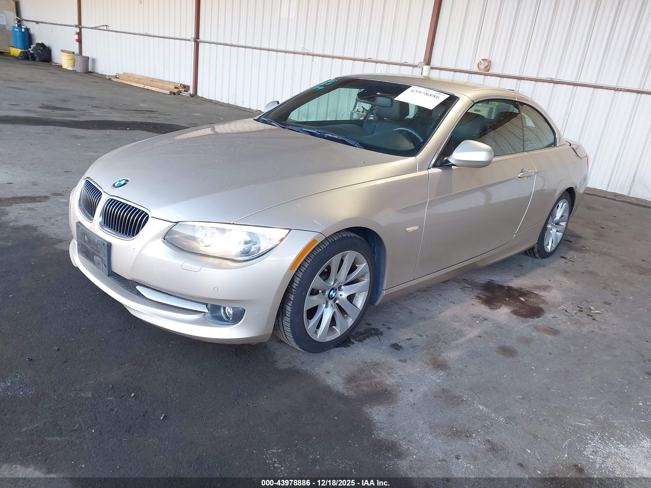 BMW 328I image 2