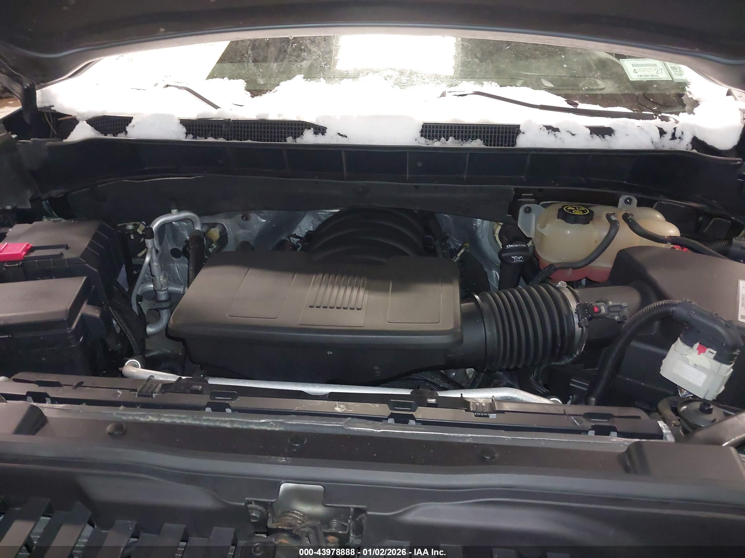 CHEVROLET SILVERADO image 10