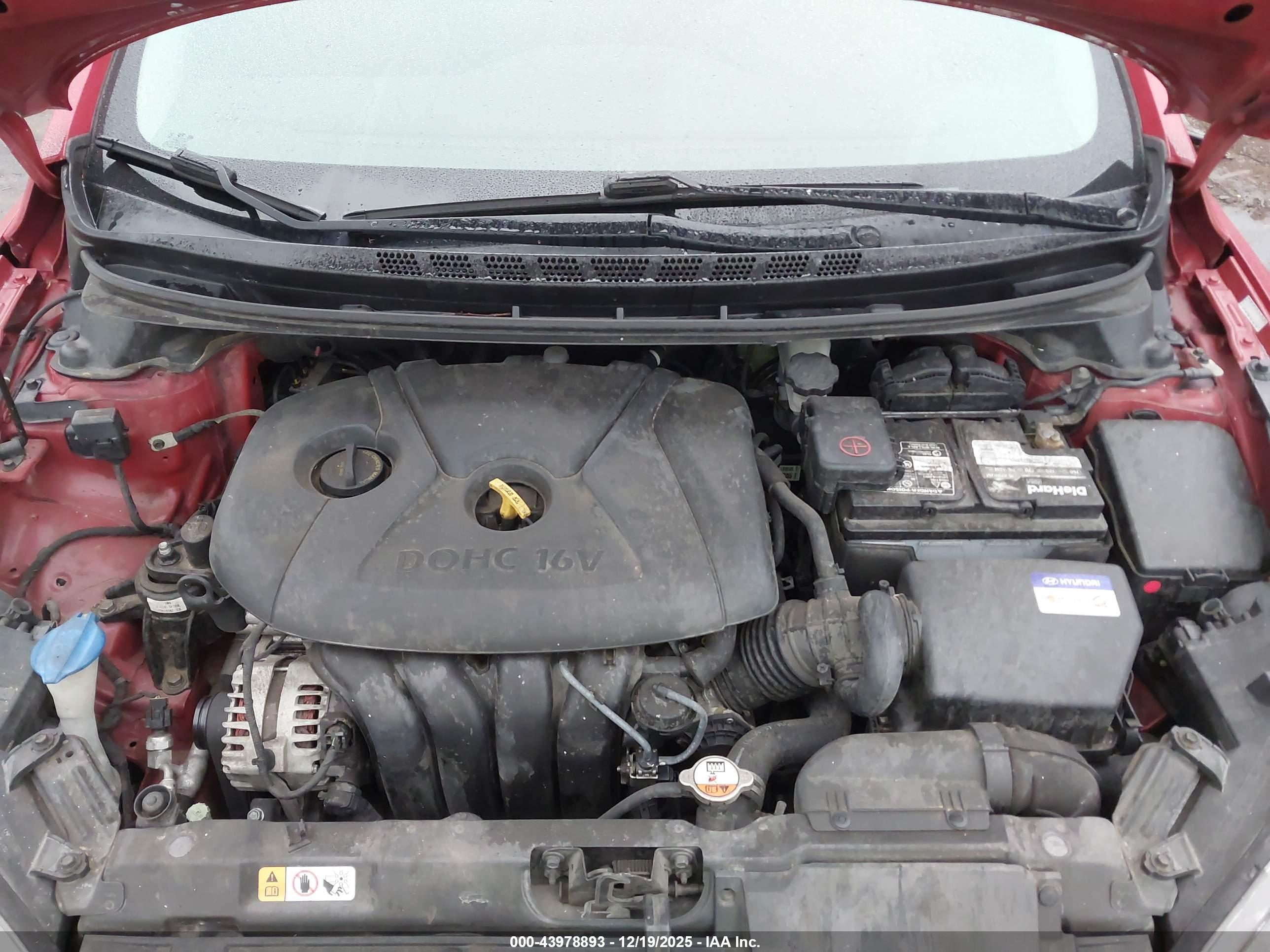 HYUNDAI ELANTRA image 10
