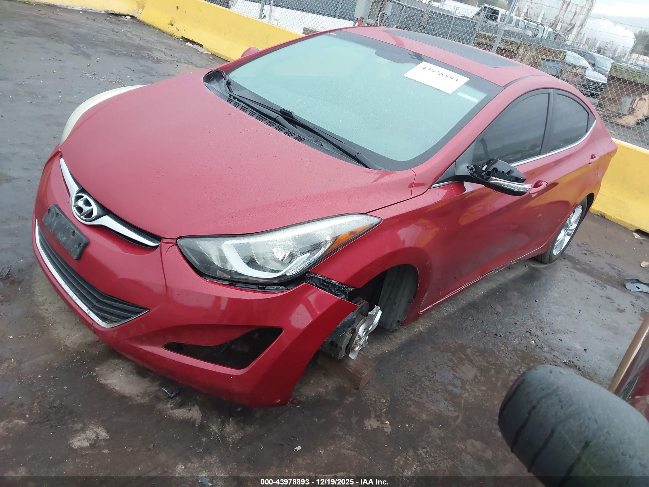 HYUNDAI ELANTRA image 2