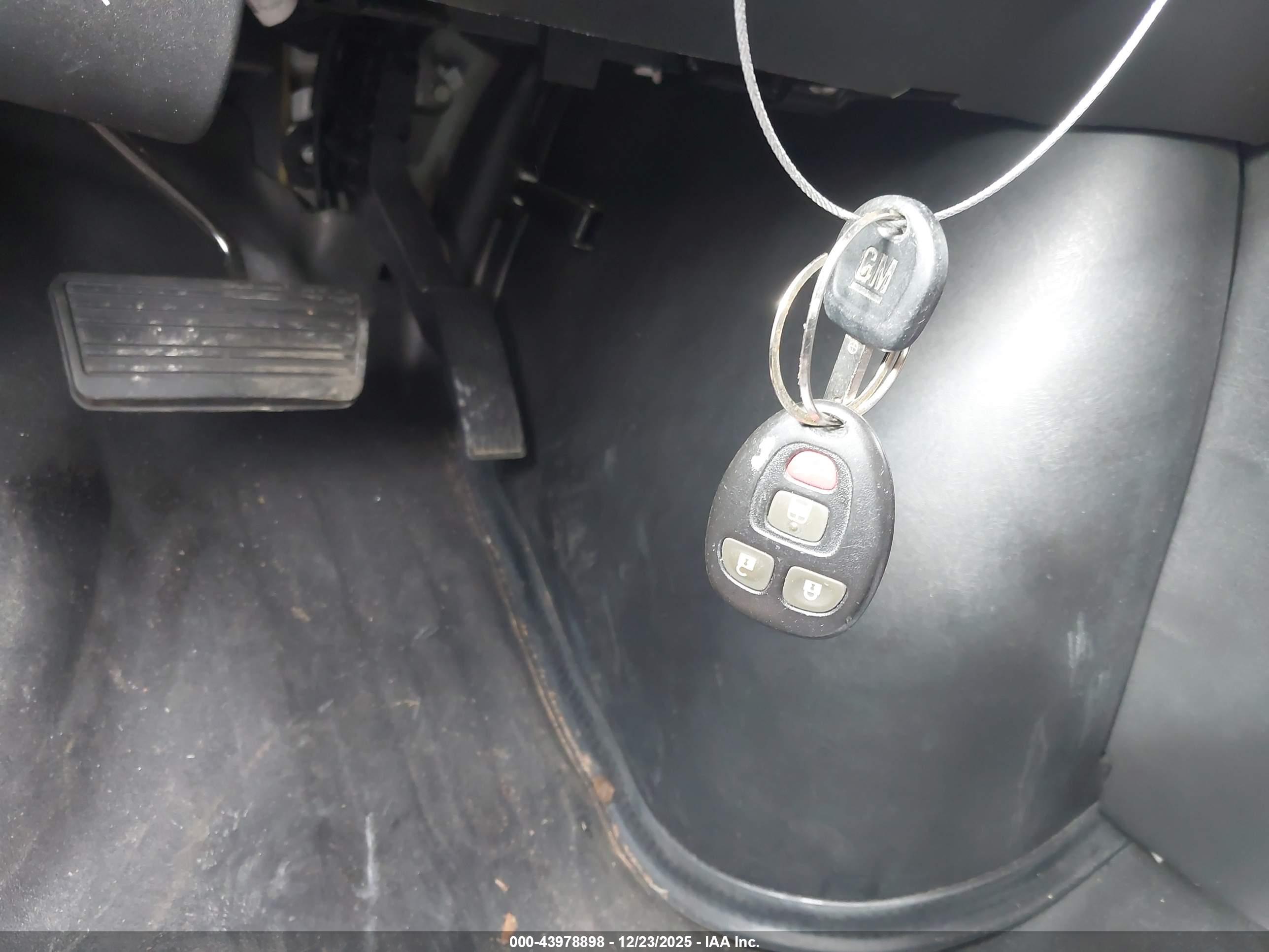 CHEVROLET EXPRESS image 11