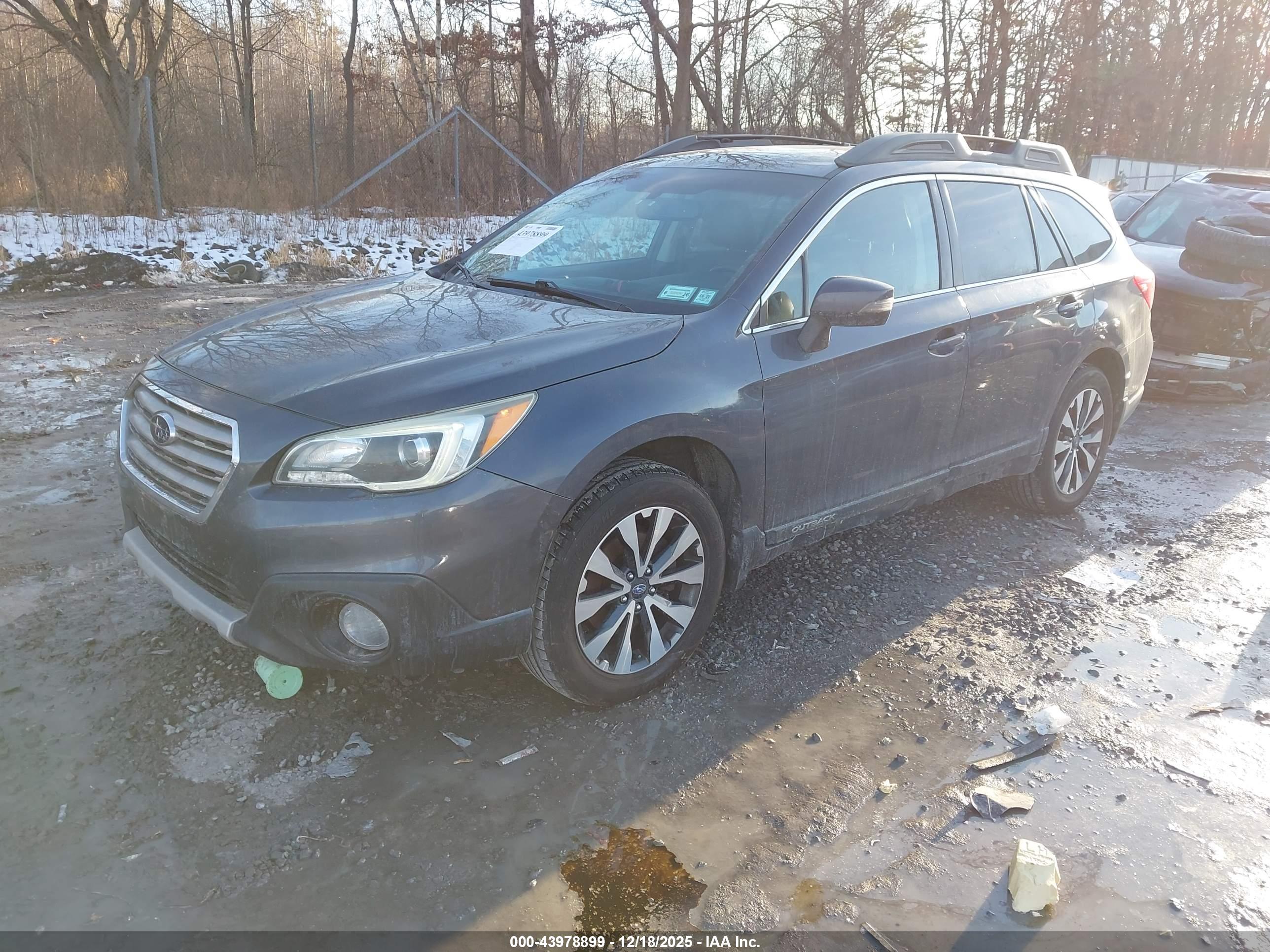 SUBARU OUTBACK image 2