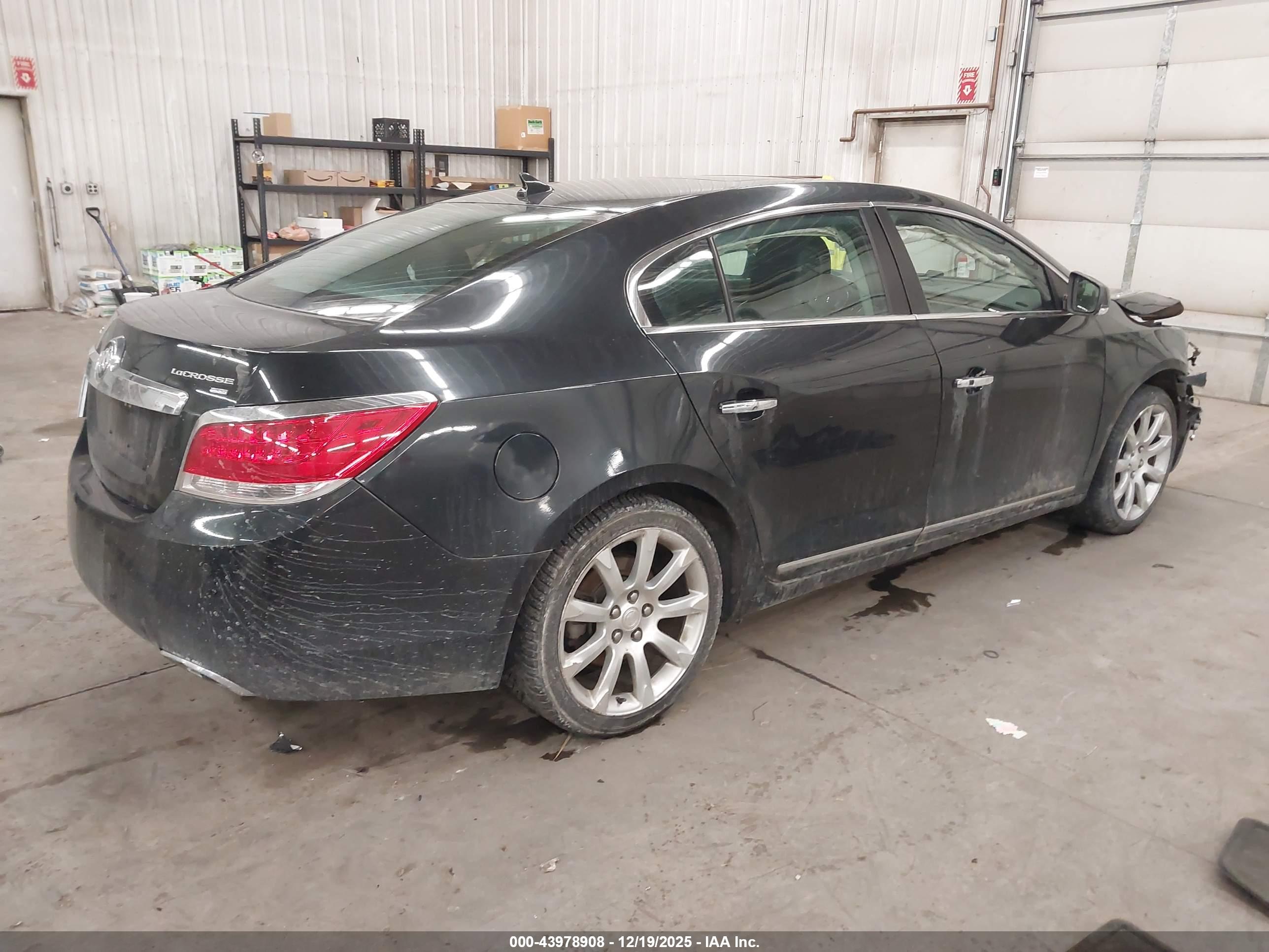BUICK LACROSSE image 4