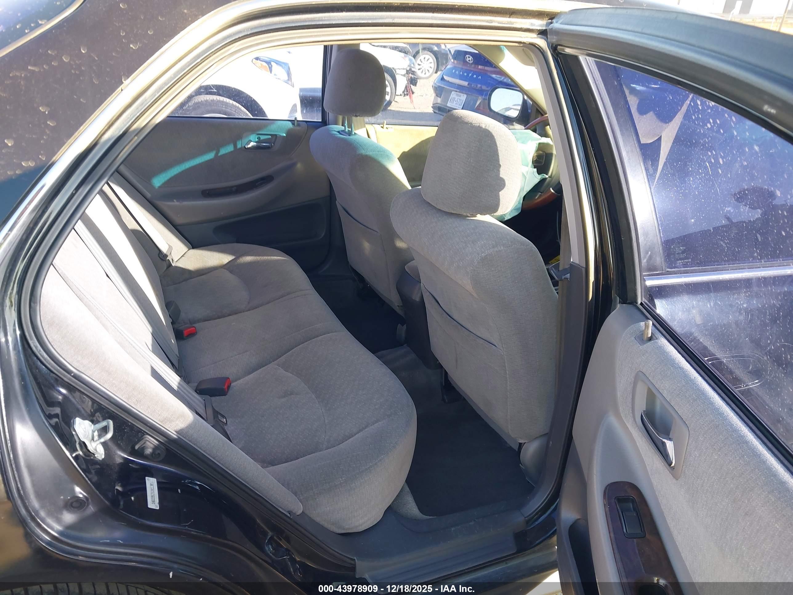 HONDA ACCORD image 8