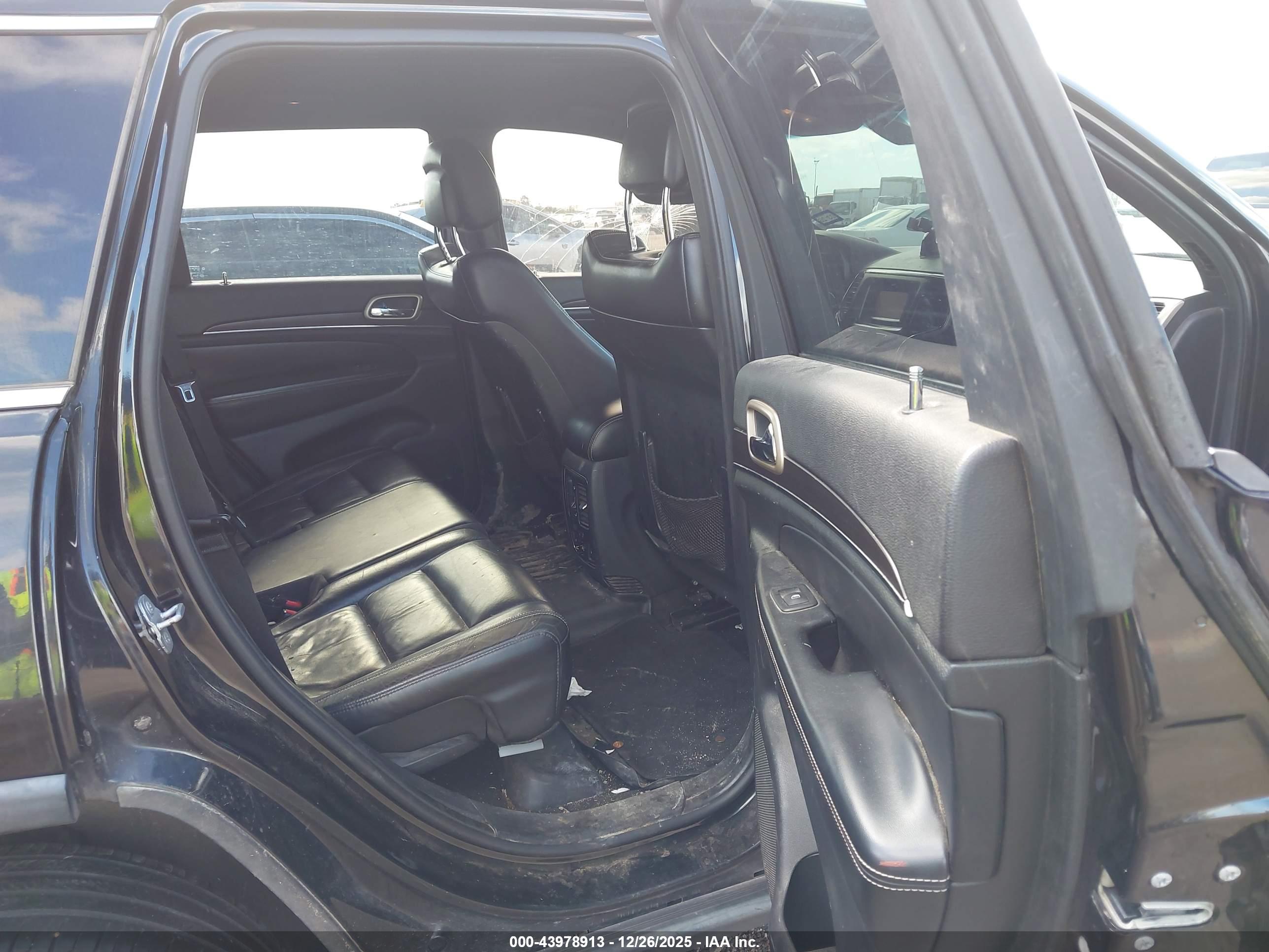 JEEP GRAND image 8