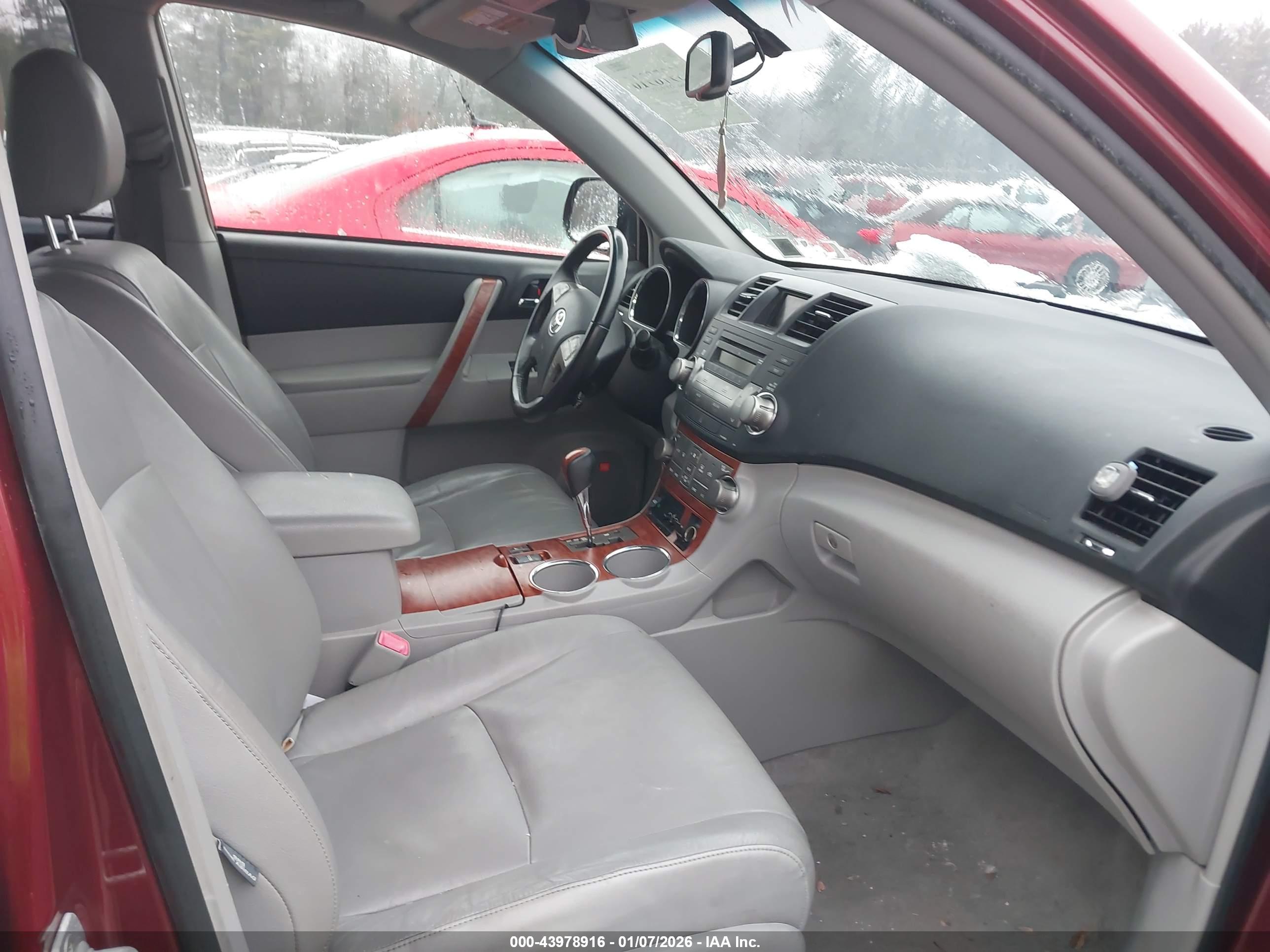 TOYOTA HIGHLANDER image 5