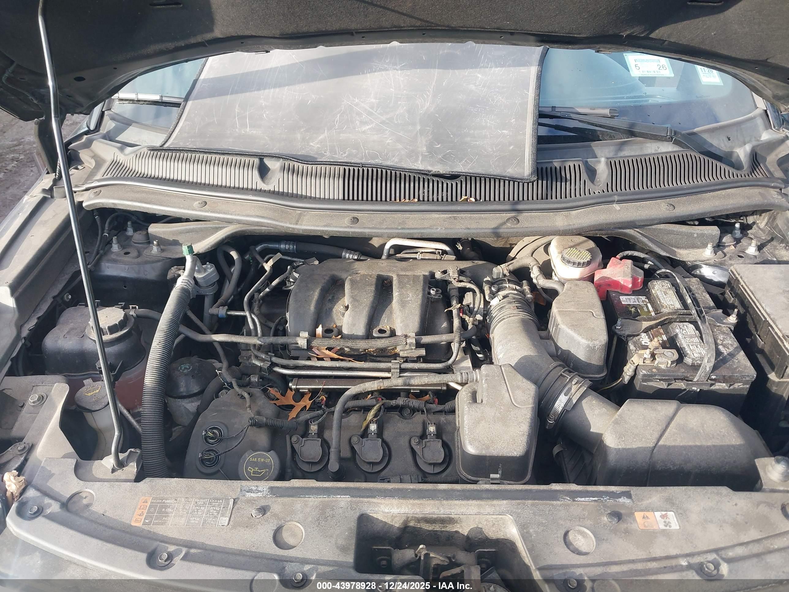 FORD EXPLORER image 10