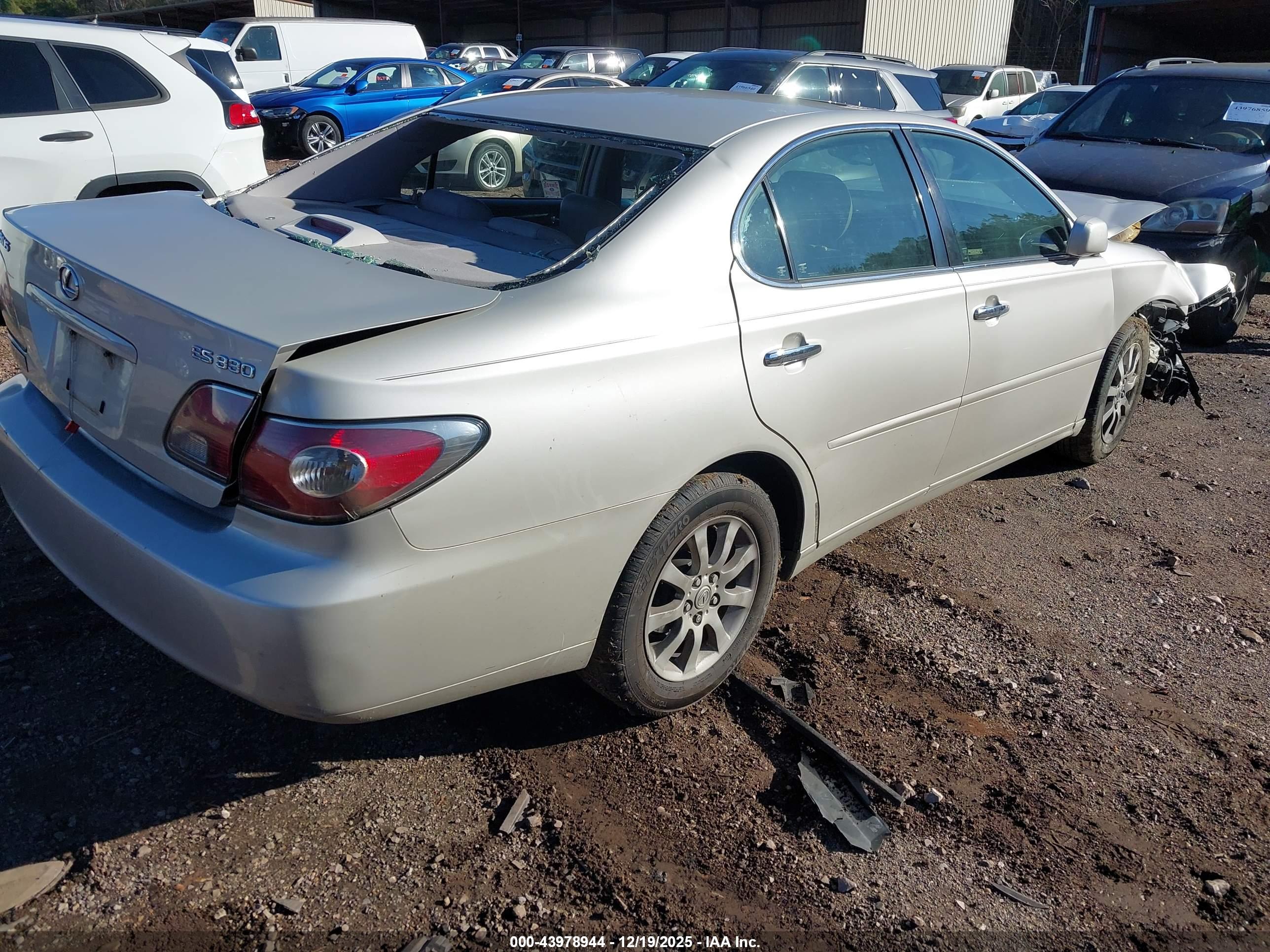 LEXUS ES image 4