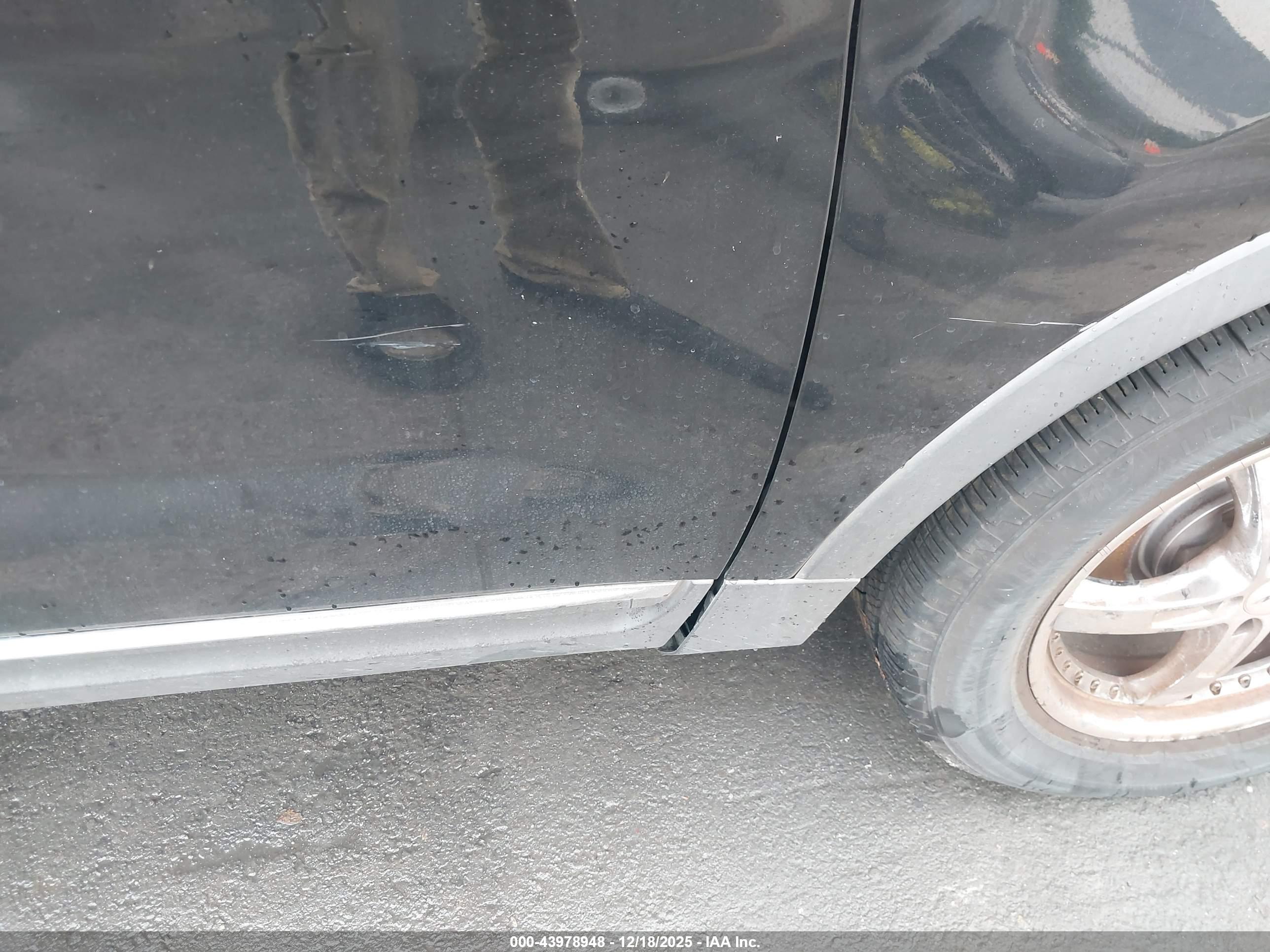 FORD EXPLORER image 6