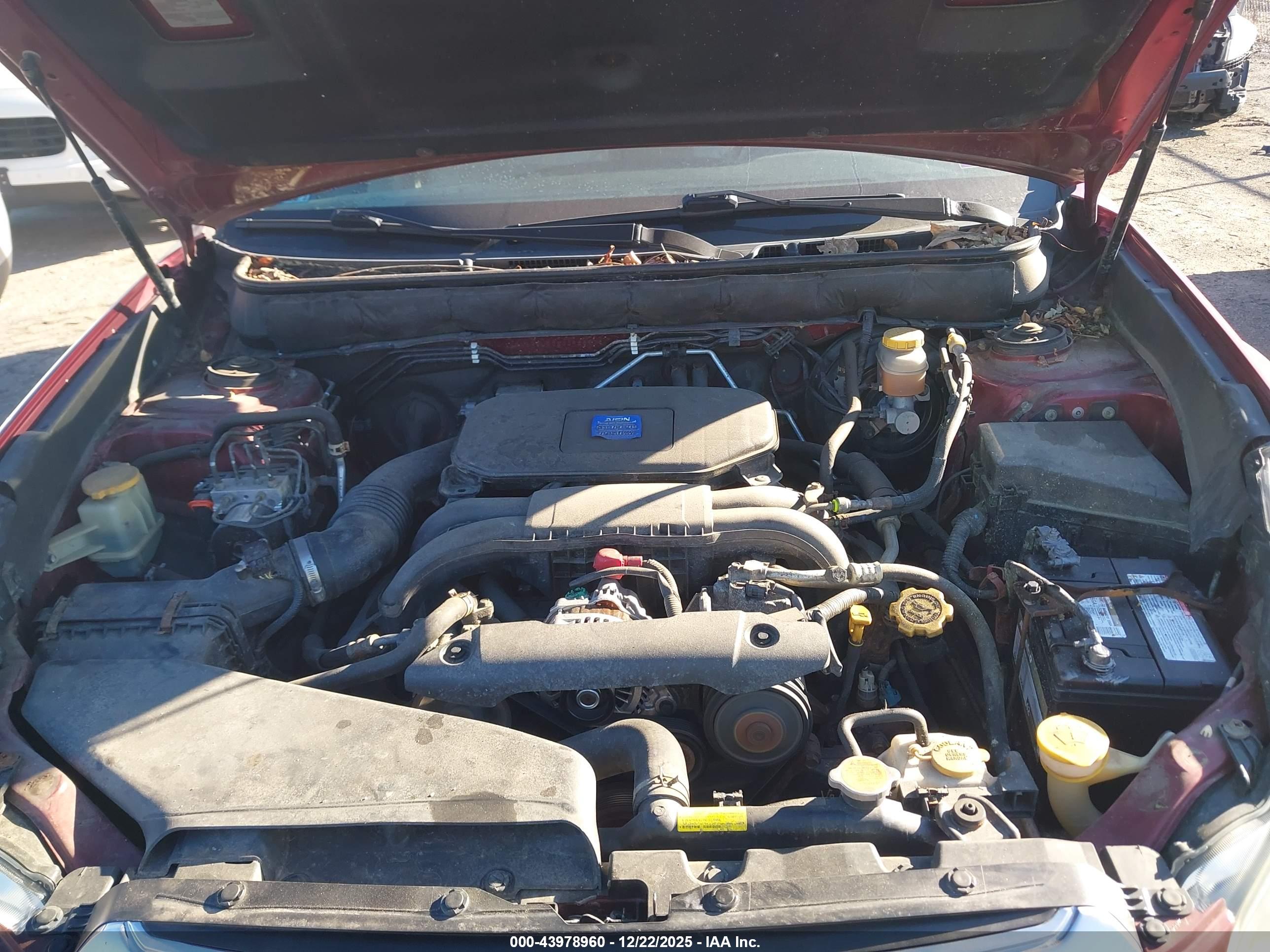 SUBARU OUTBACK image 10