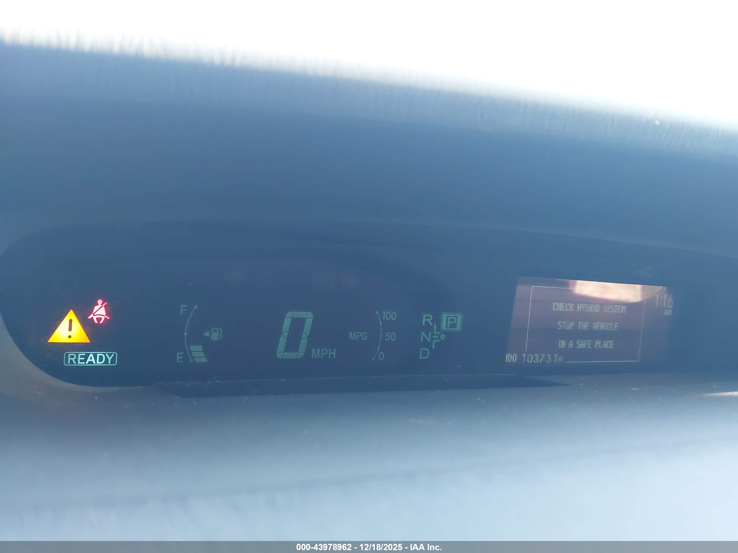 TOYOTA PRIUS image 7