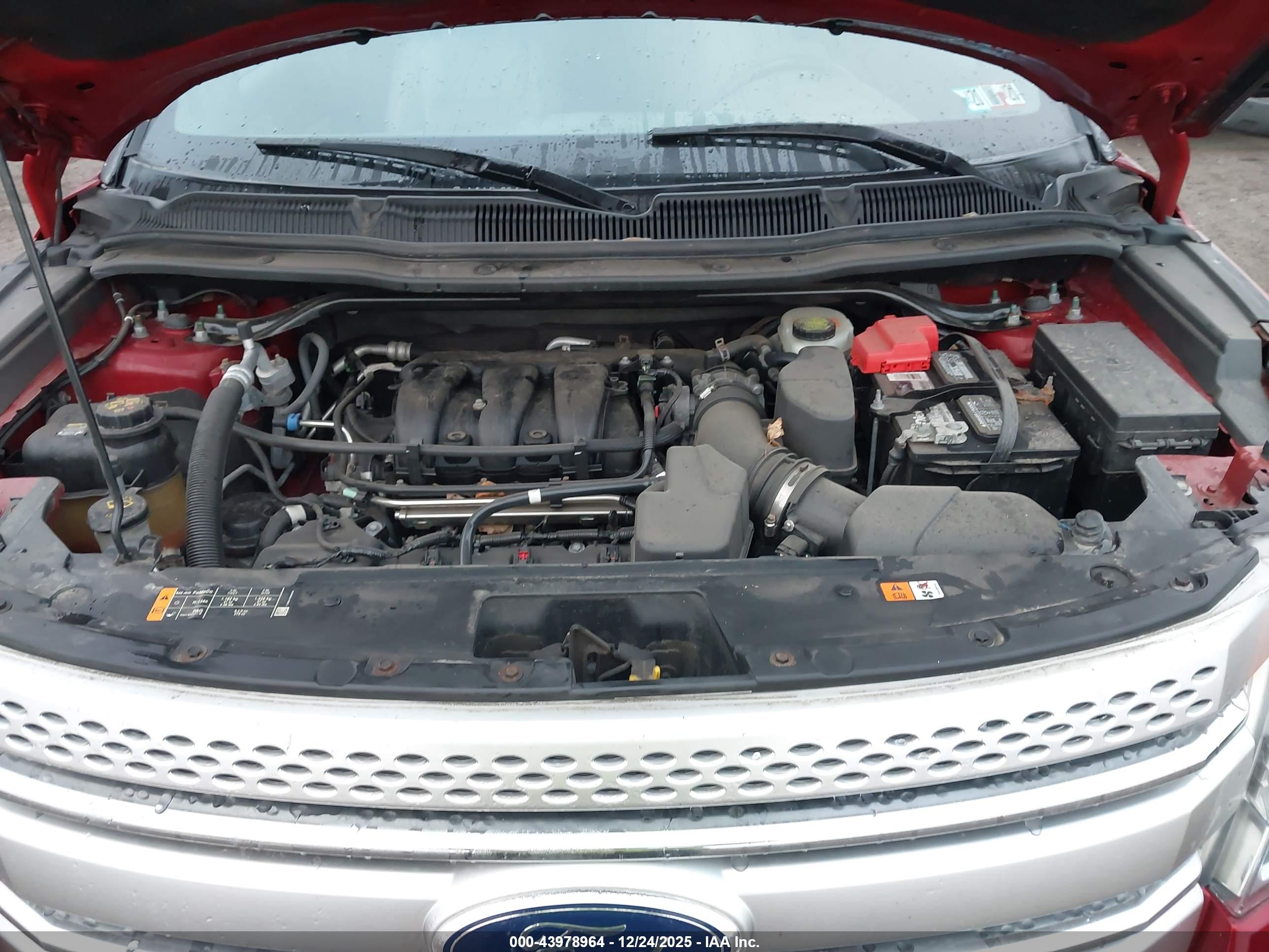 FORD EXPLORER image 10