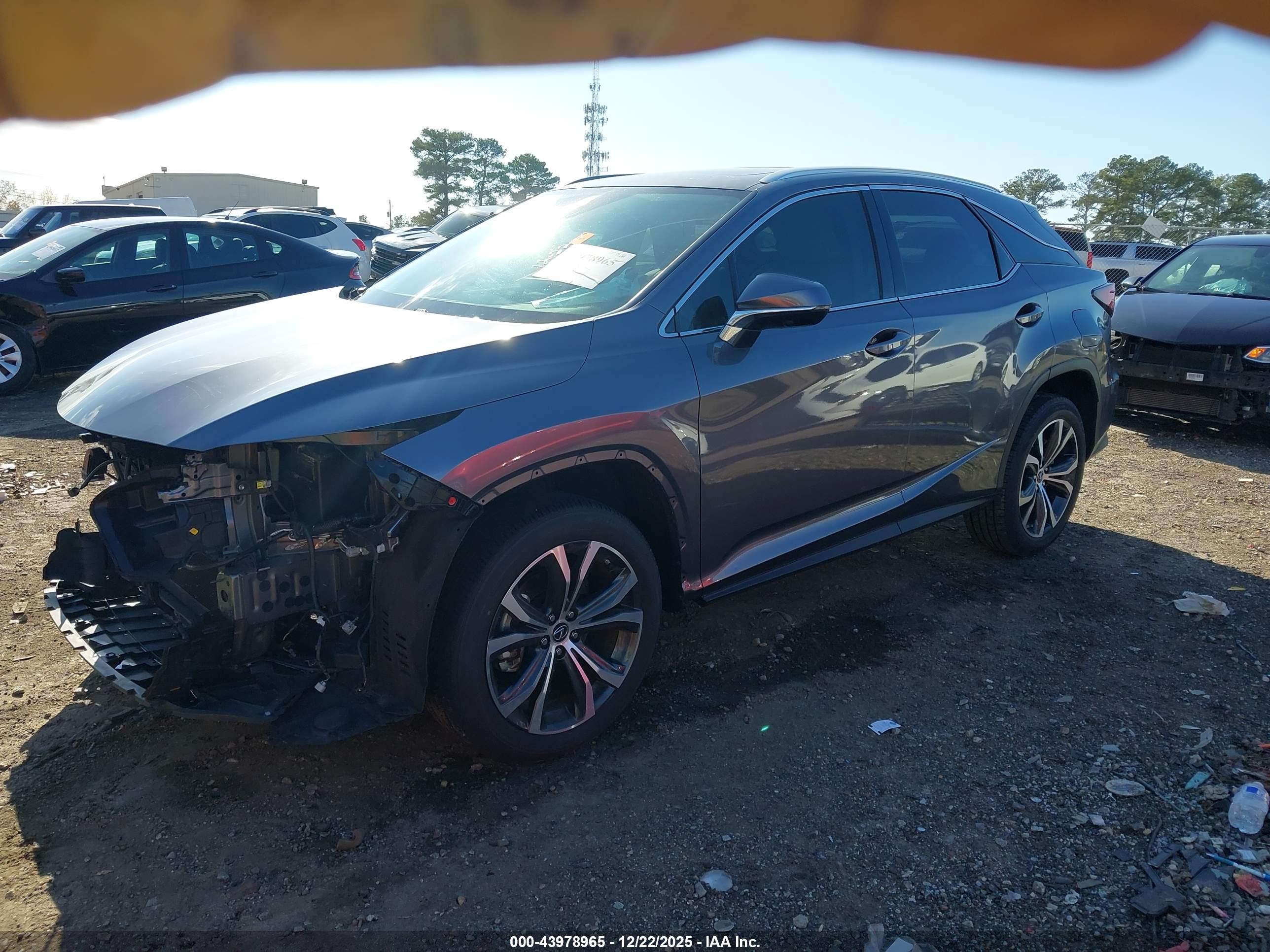 LEXUS RX image 2