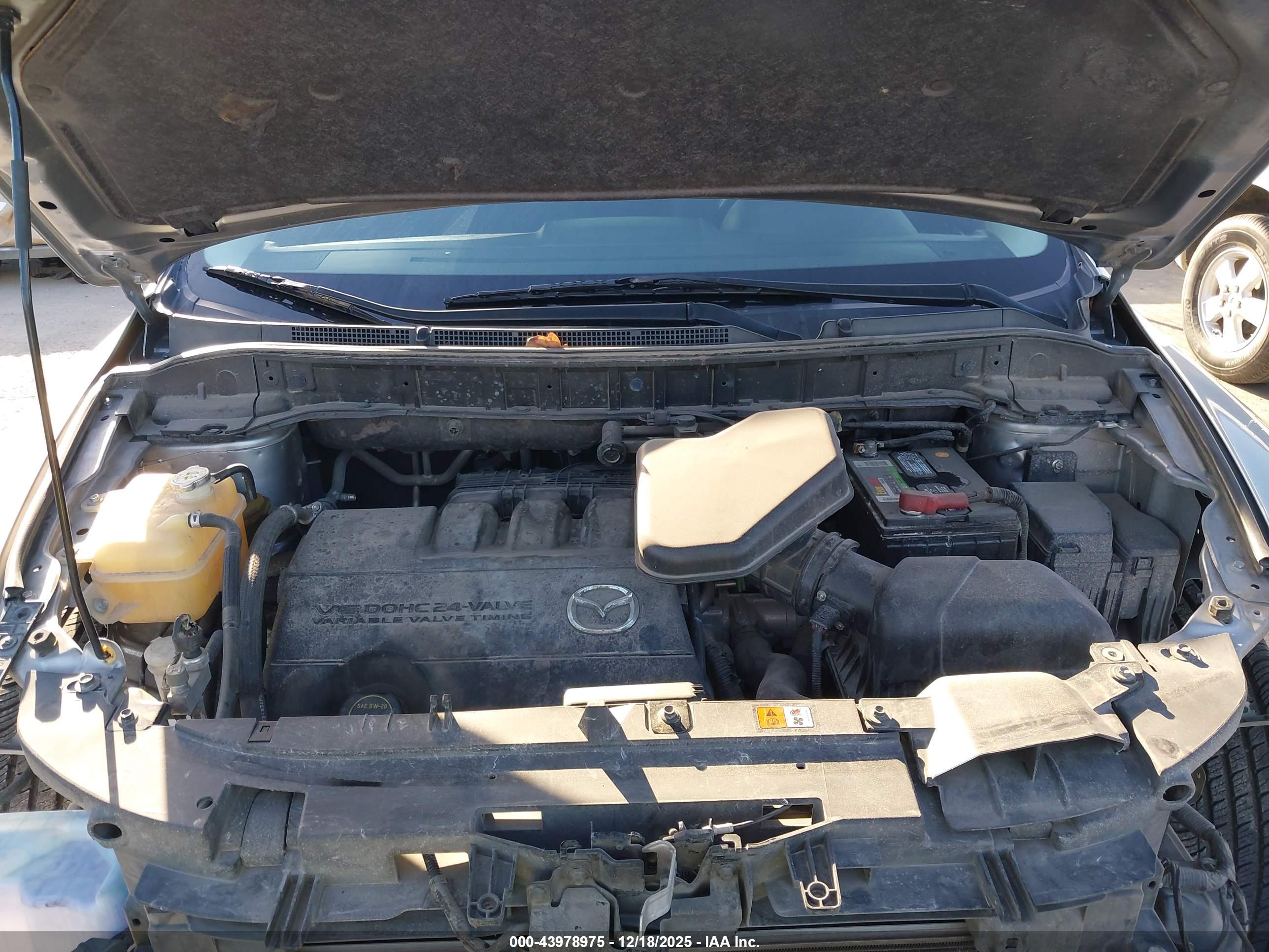 MAZDA CX-9 image 10