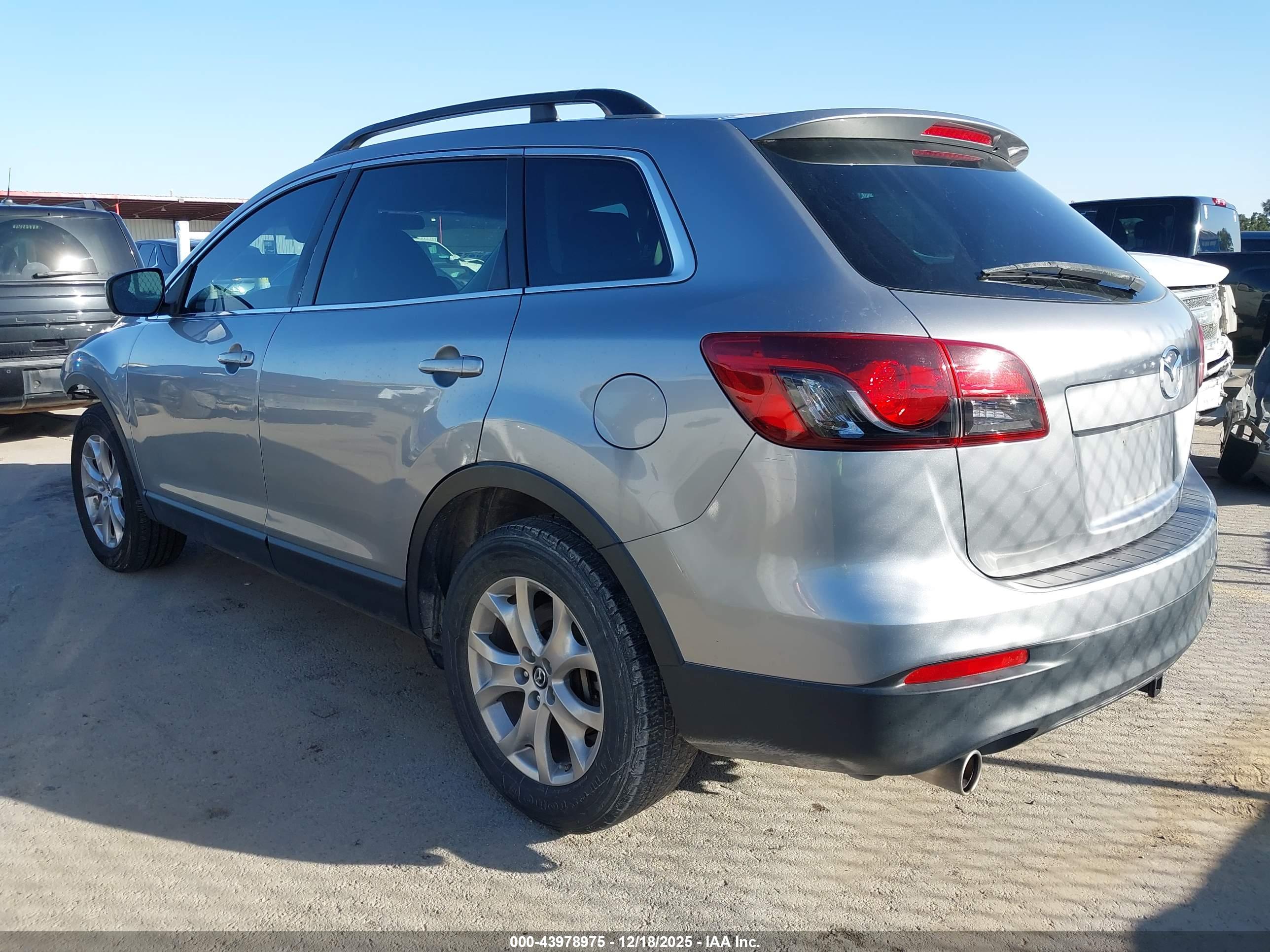 MAZDA CX-9 image 3