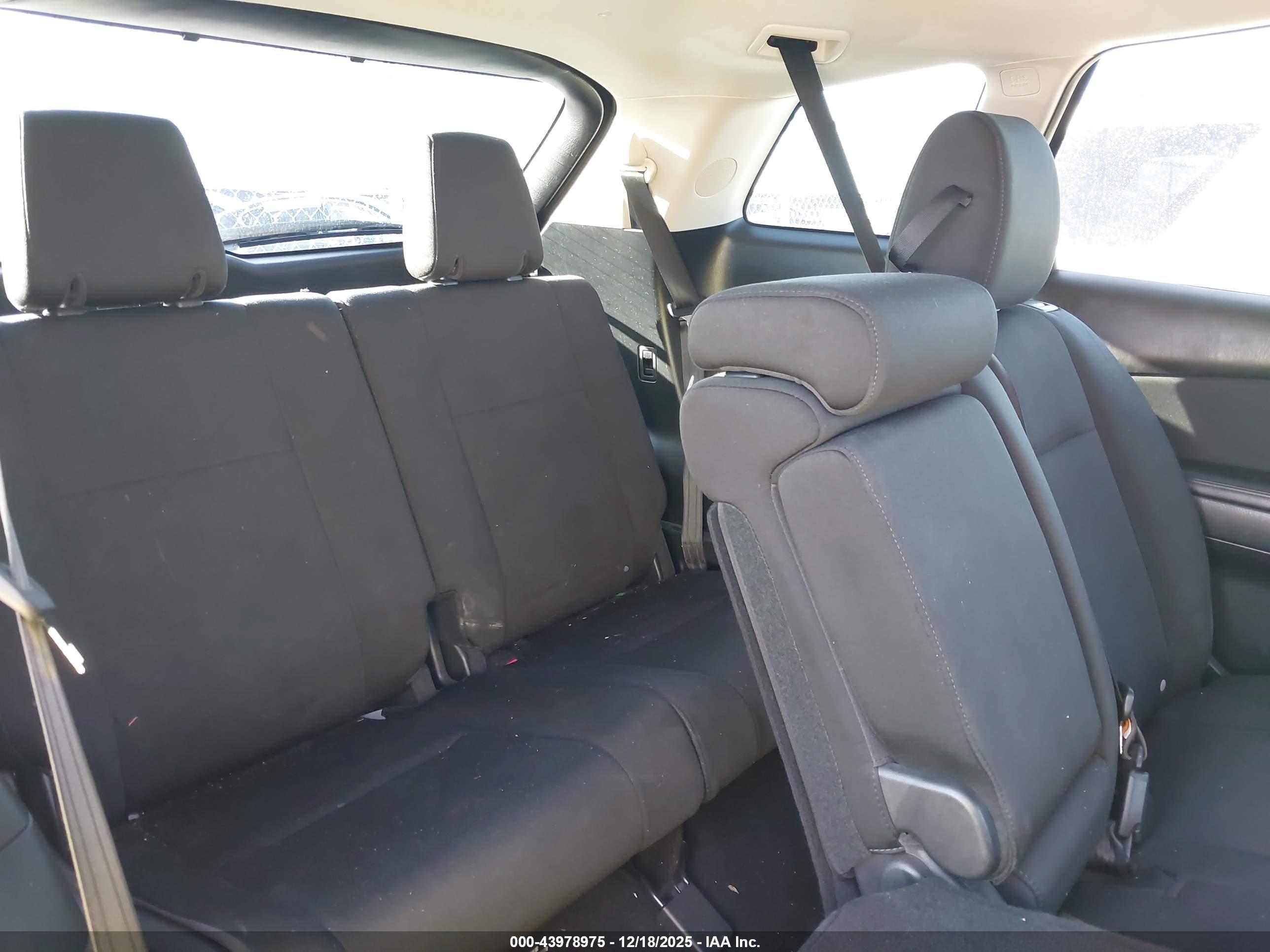 MAZDA CX-9 image 8