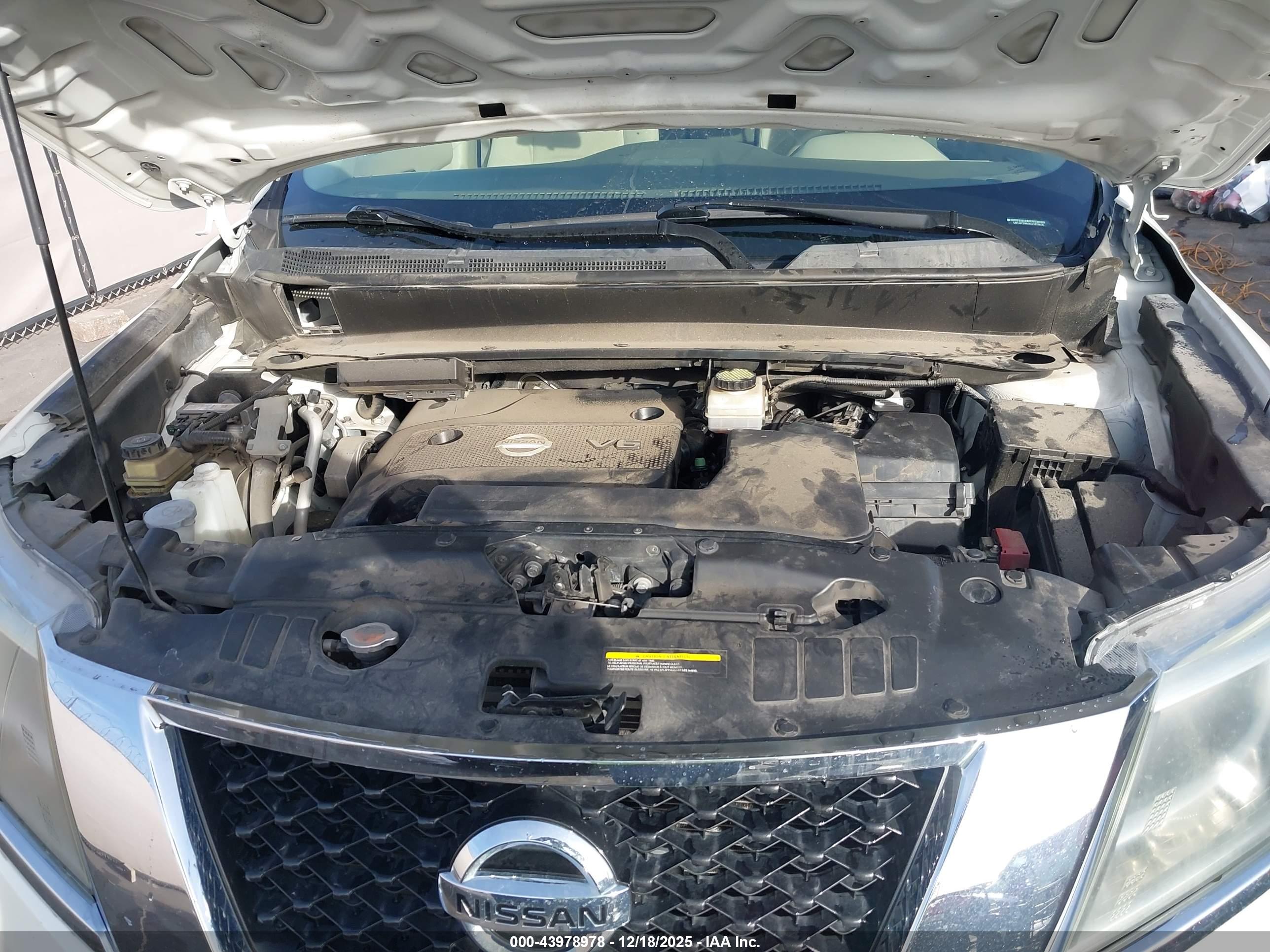 NISSAN PATHFINDER image 10