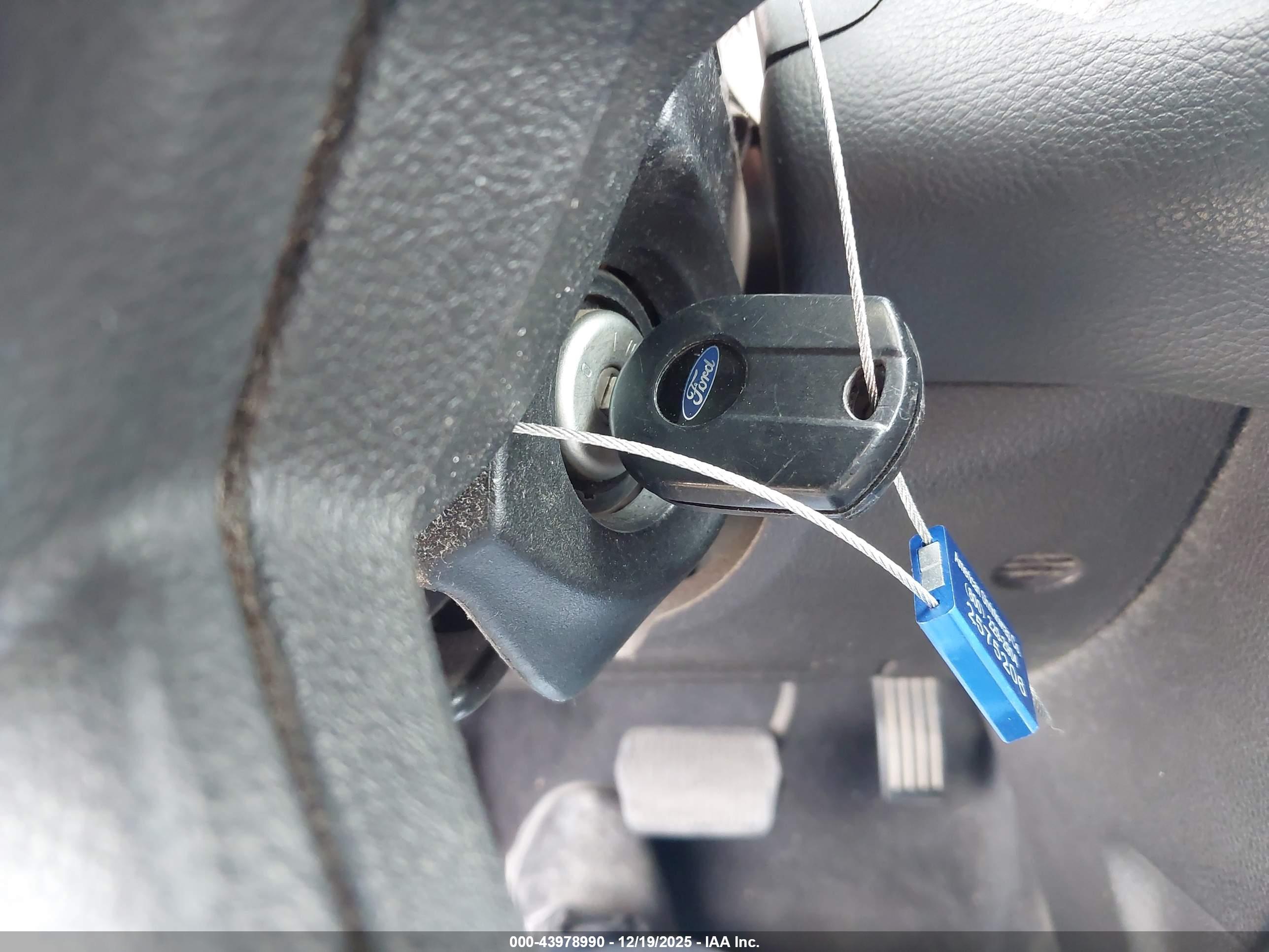 FORD FOCUS image 11