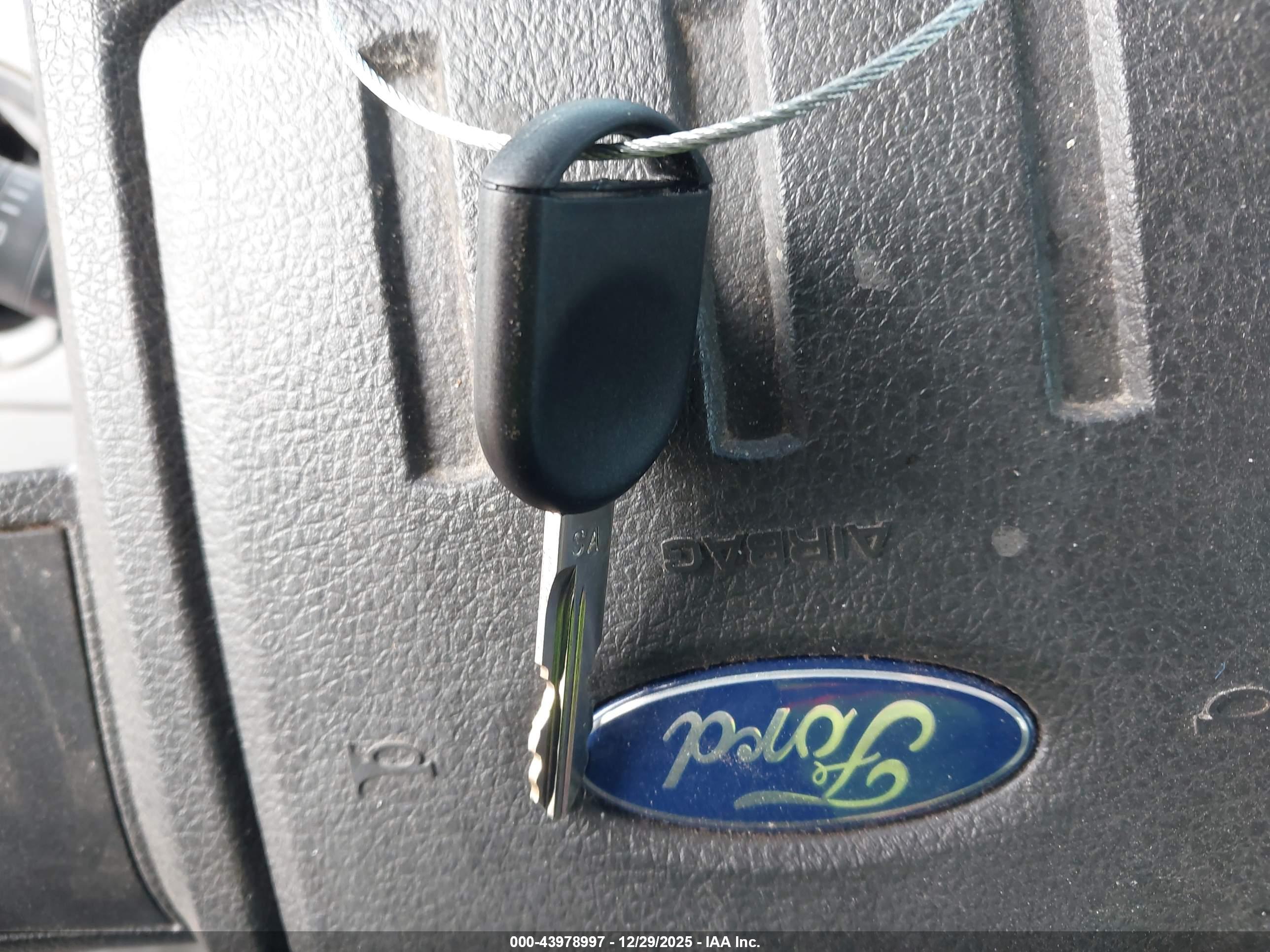 FORD F-250 image 11