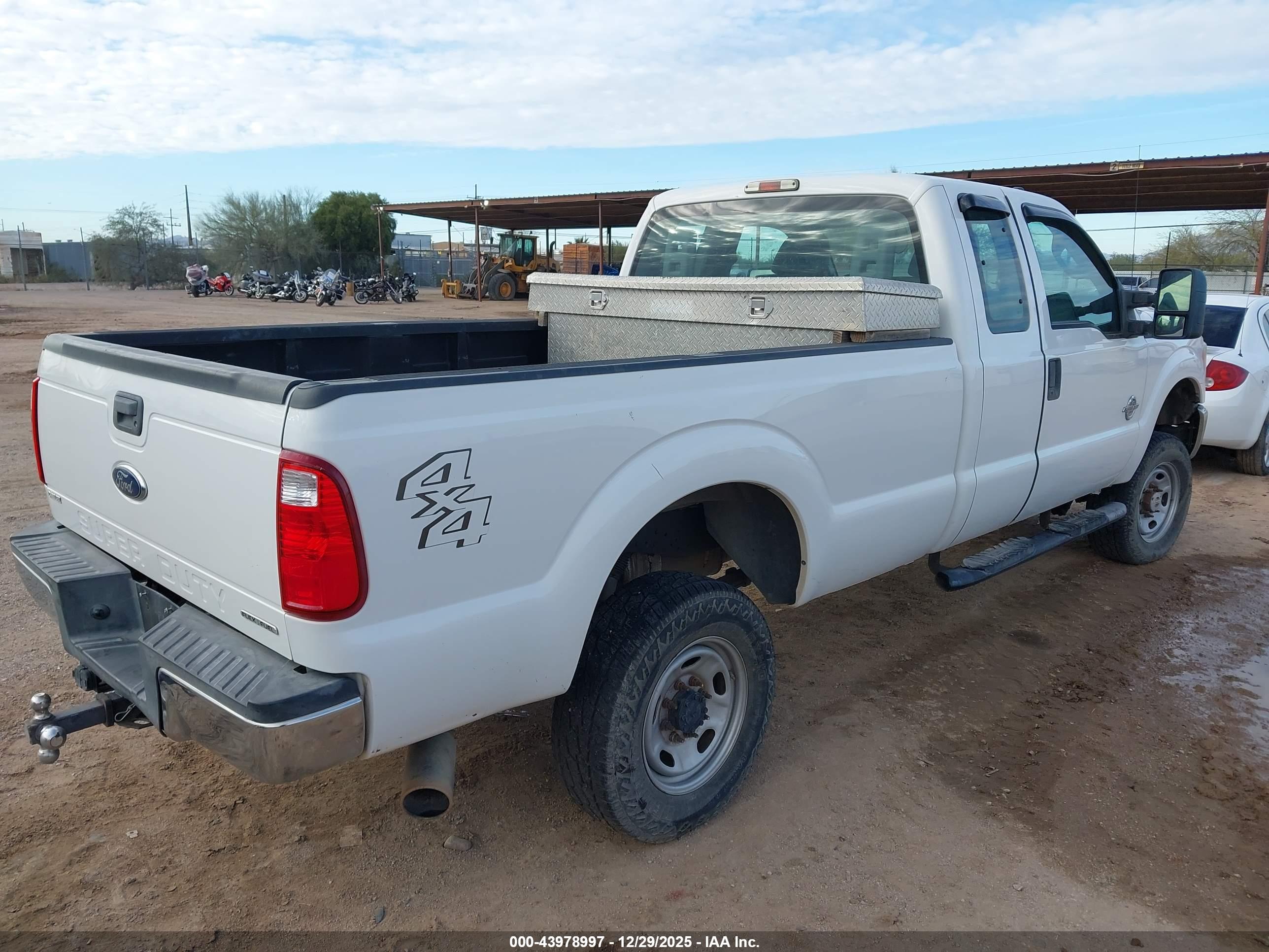 FORD F-250 image 4