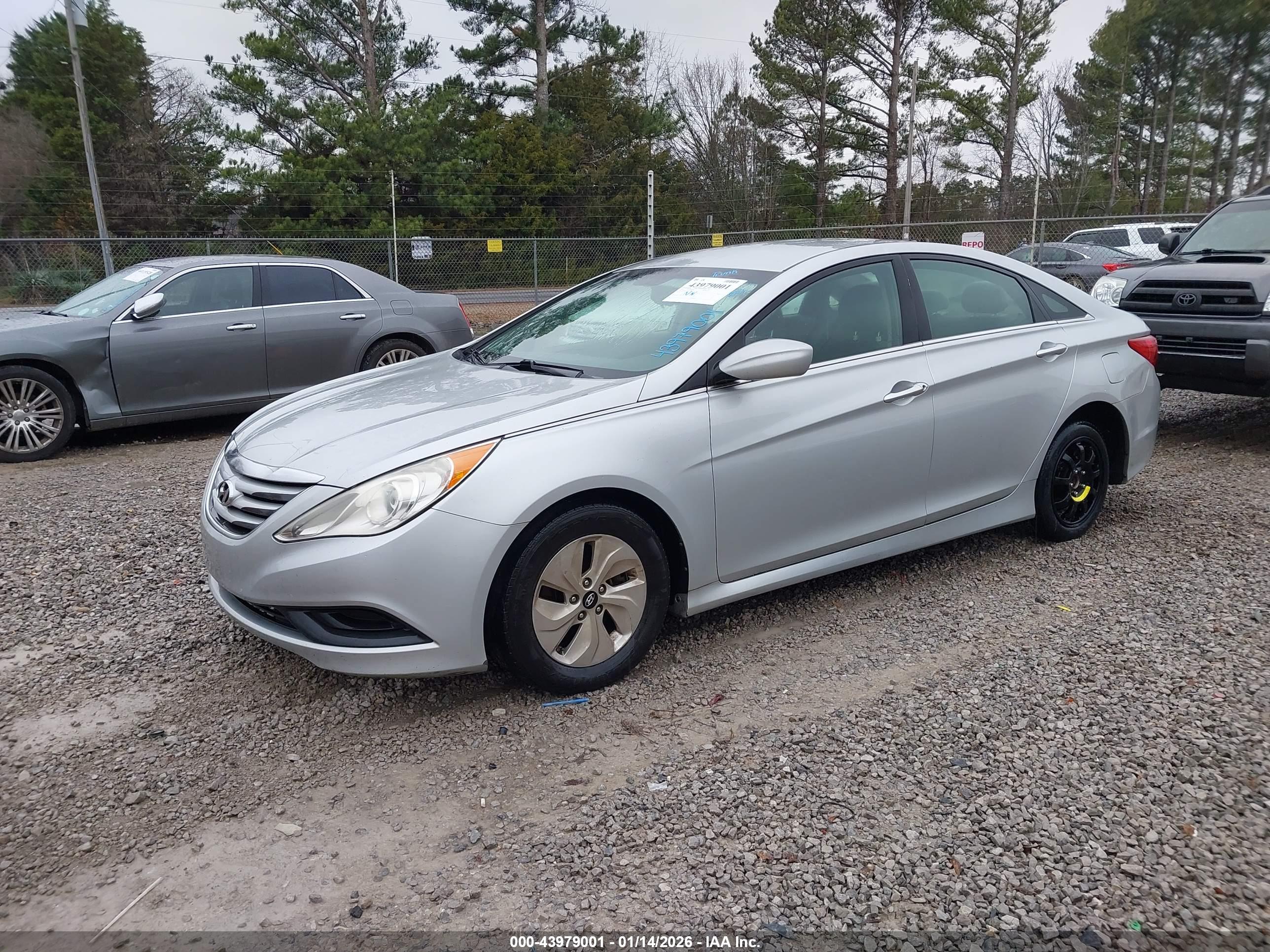 HYUNDAI SONATA image 2