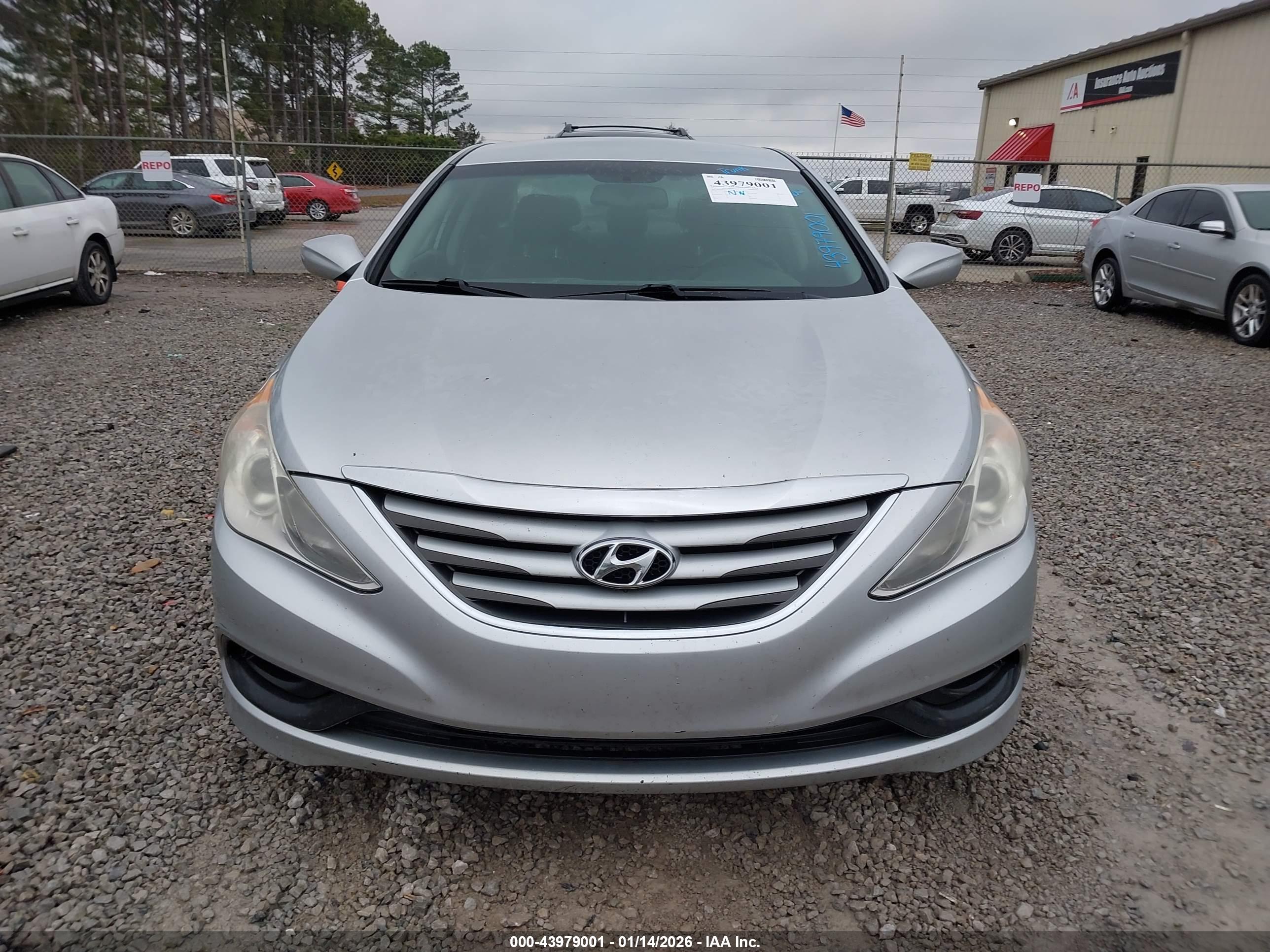 HYUNDAI SONATA image 6