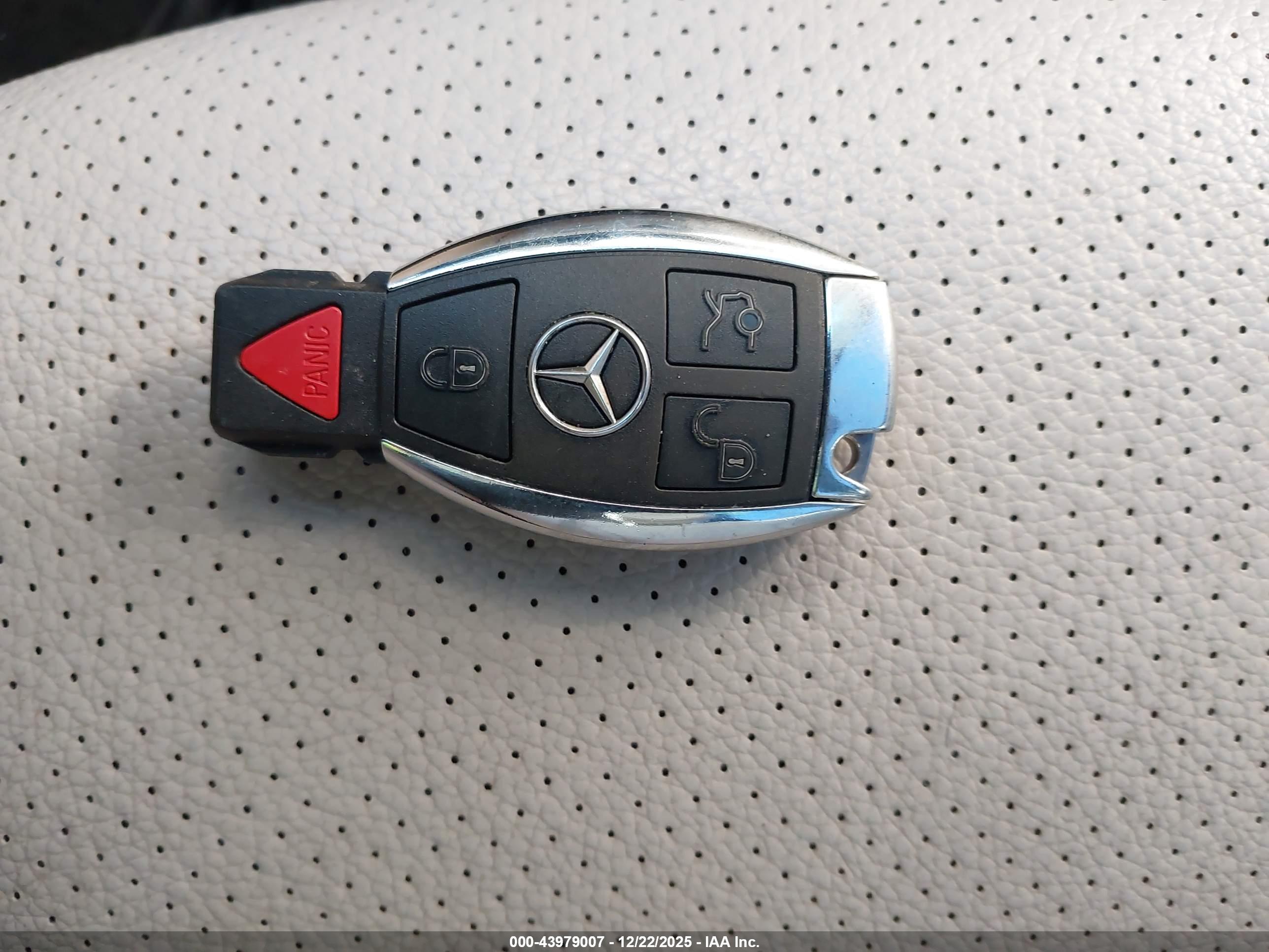 MERCEDES-BENZ C image 11