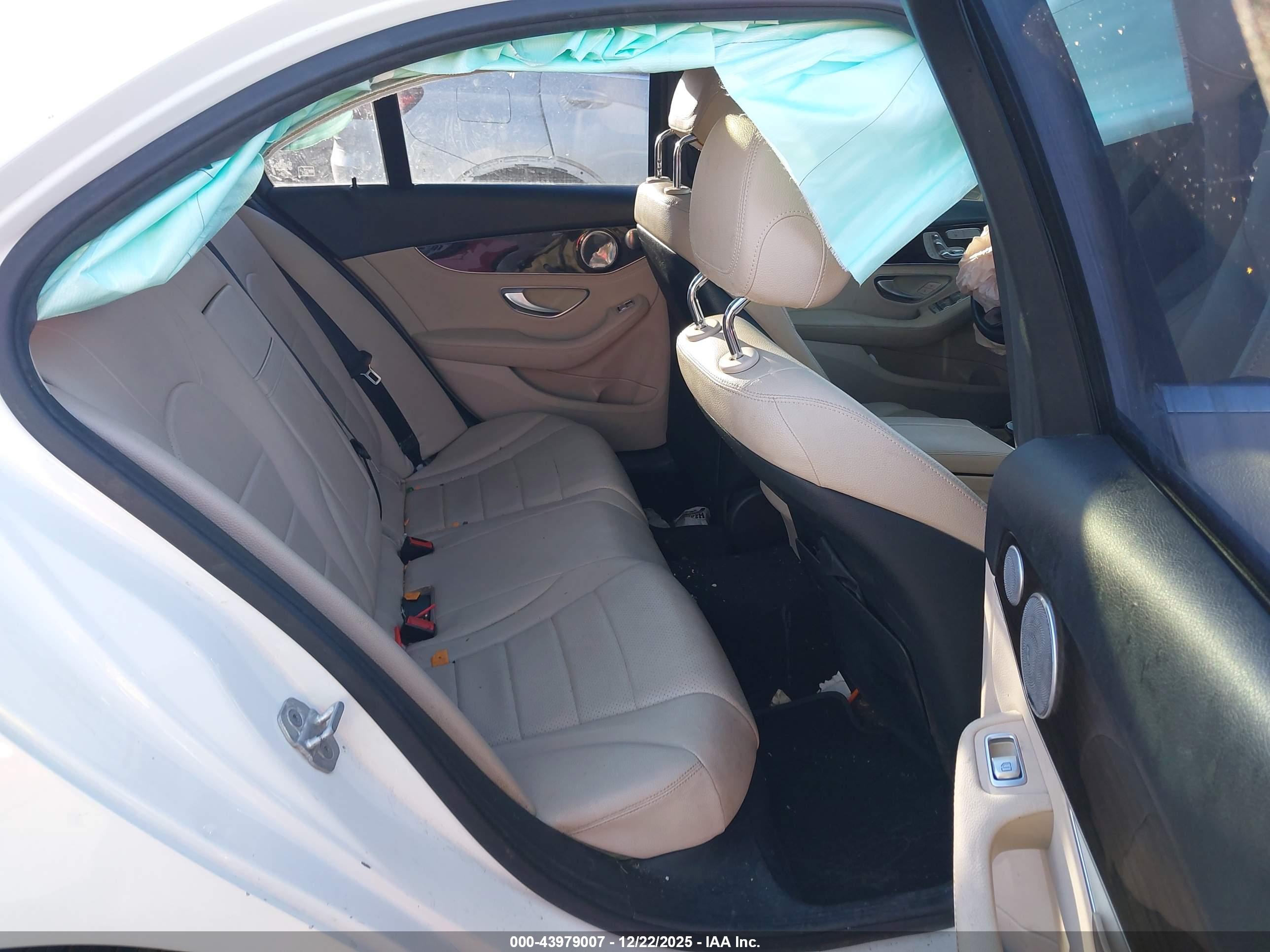 MERCEDES-BENZ C image 8