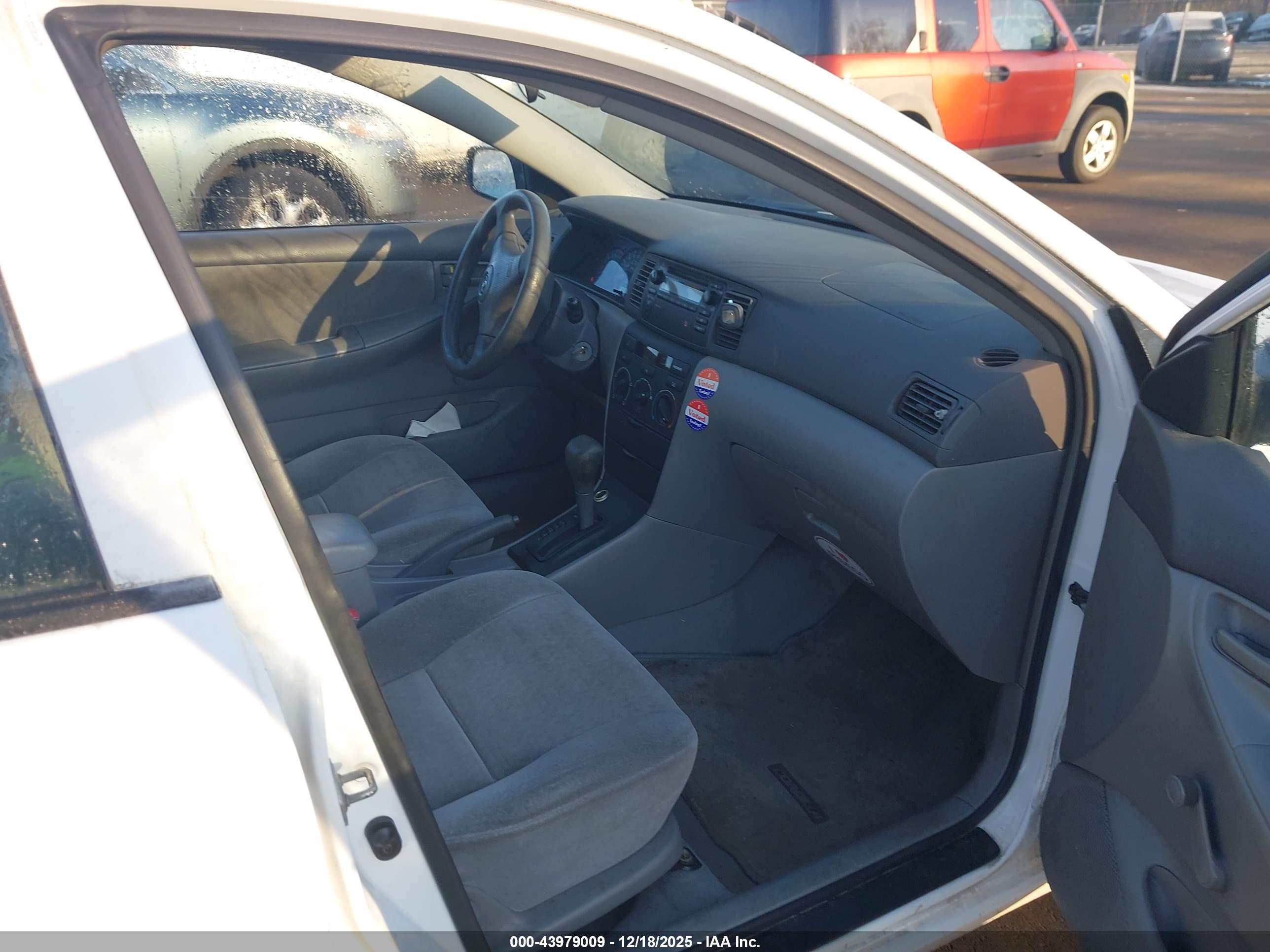 TOYOTA COROLLA image 5