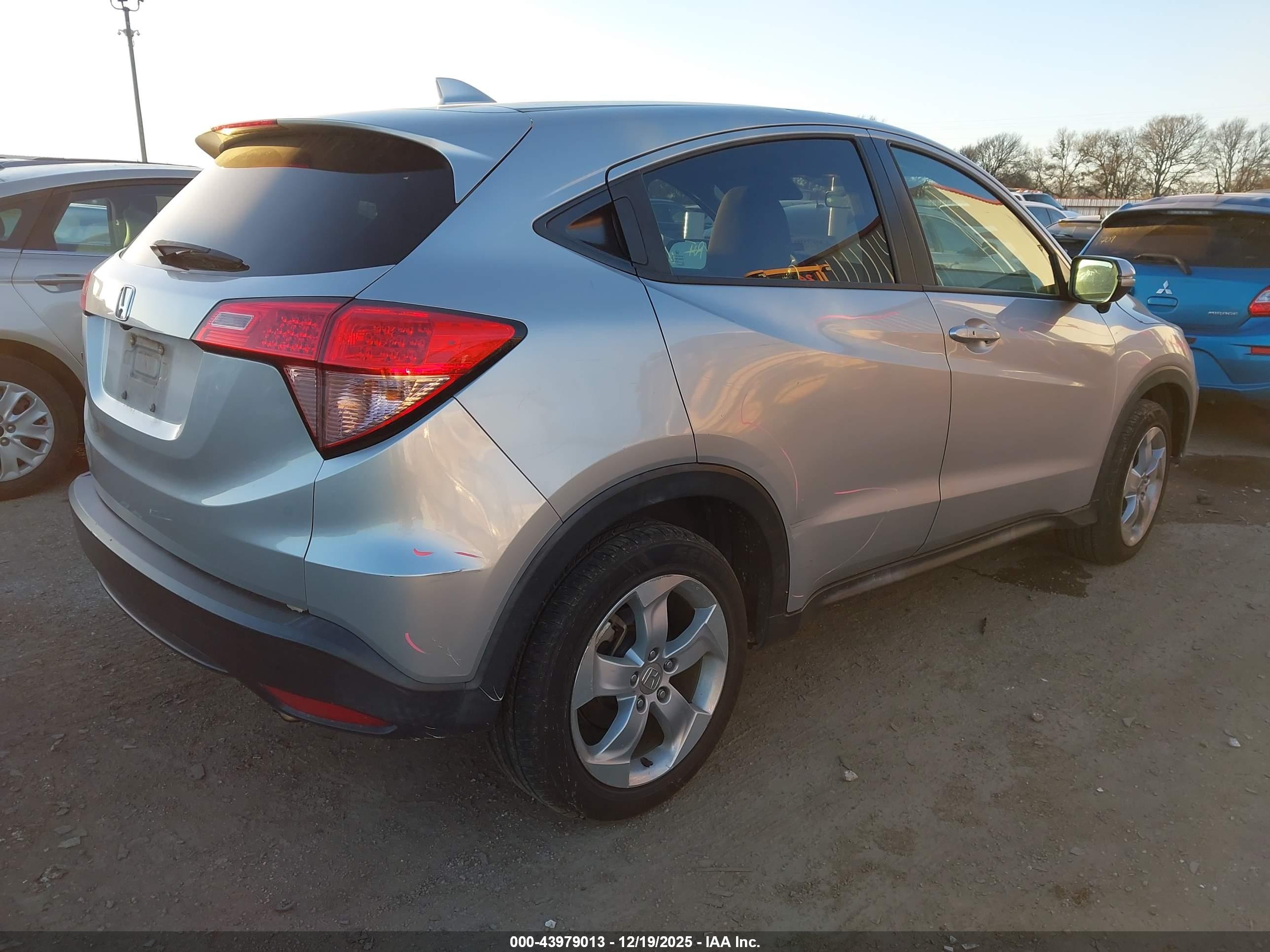 HONDA HR-V image 4