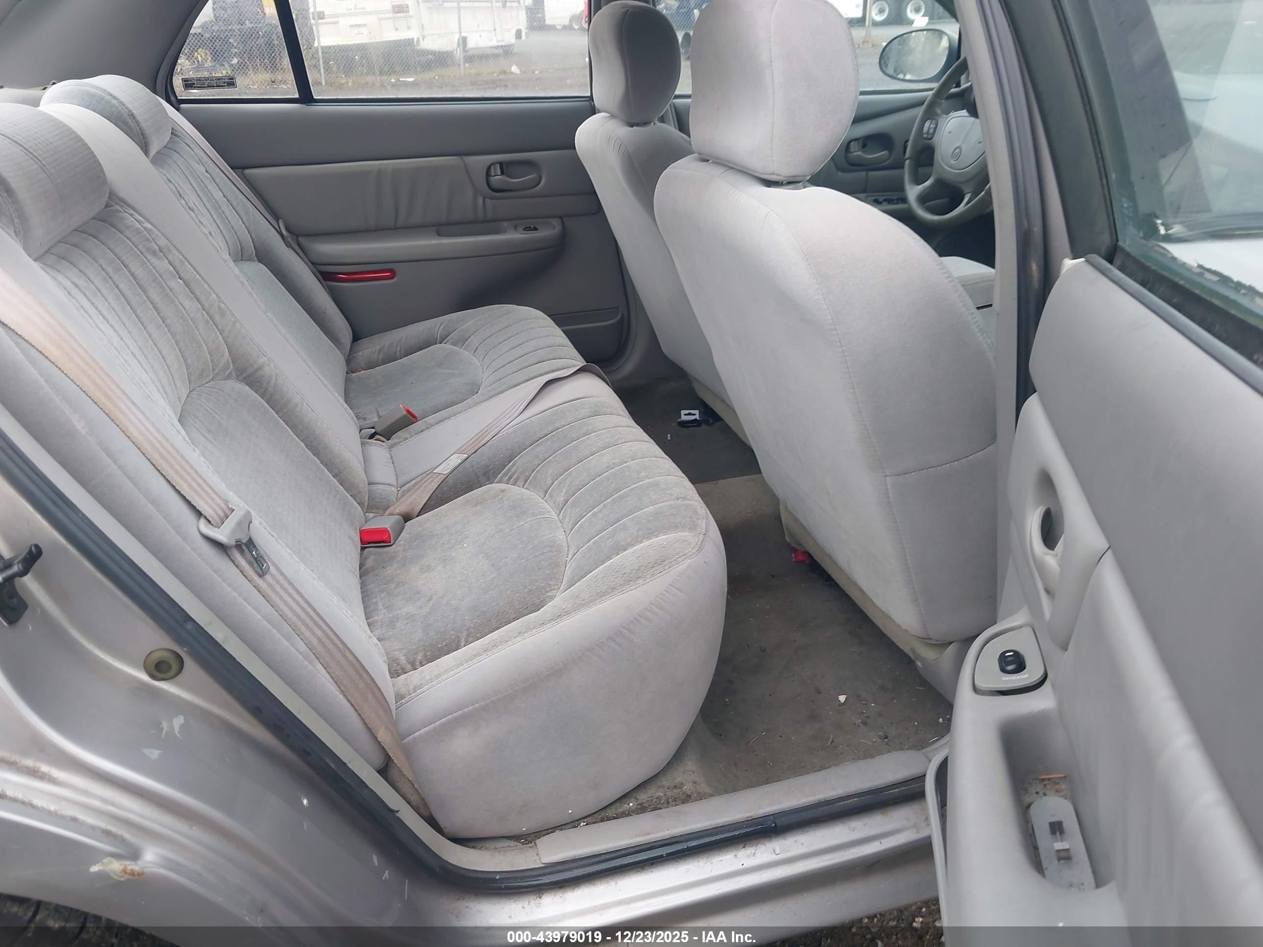 BUICK CENTURY image 8
