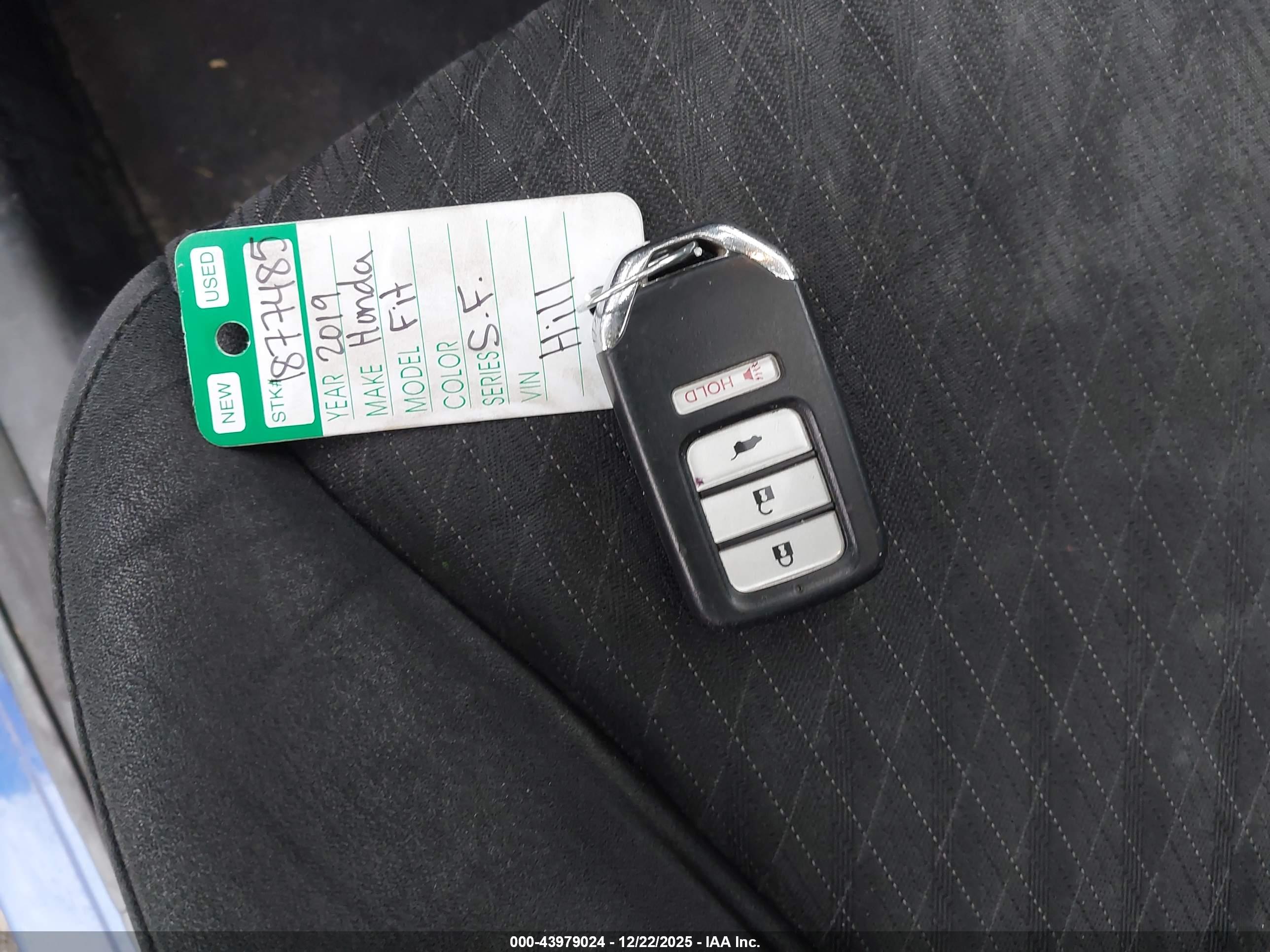 HONDA FIT image 11