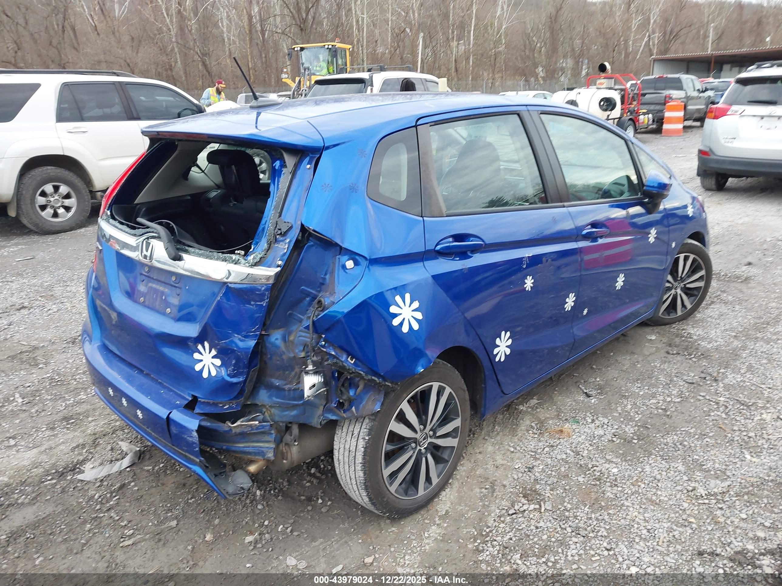 HONDA FIT image 4