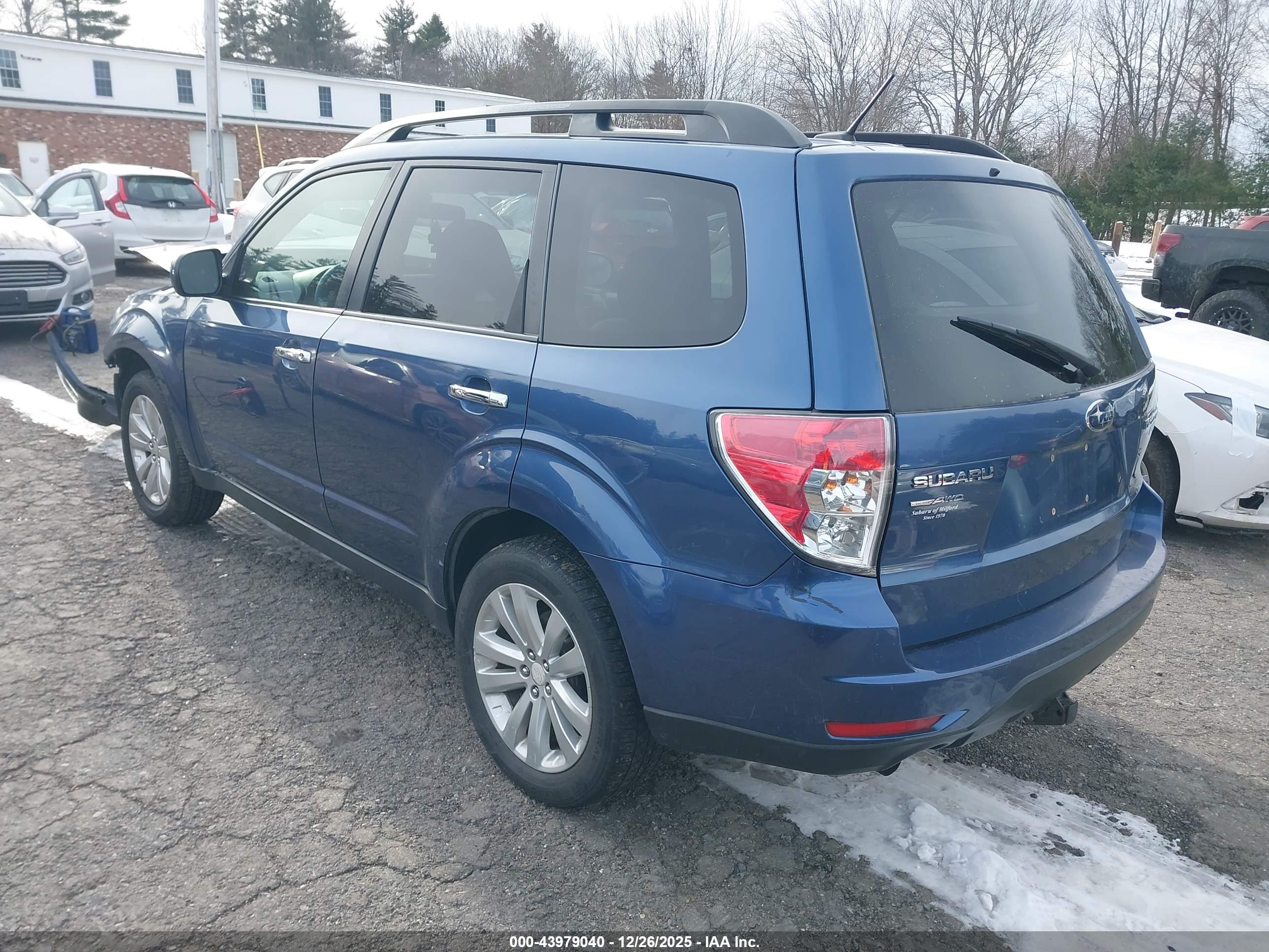 SUBARU FORESTER image 3
