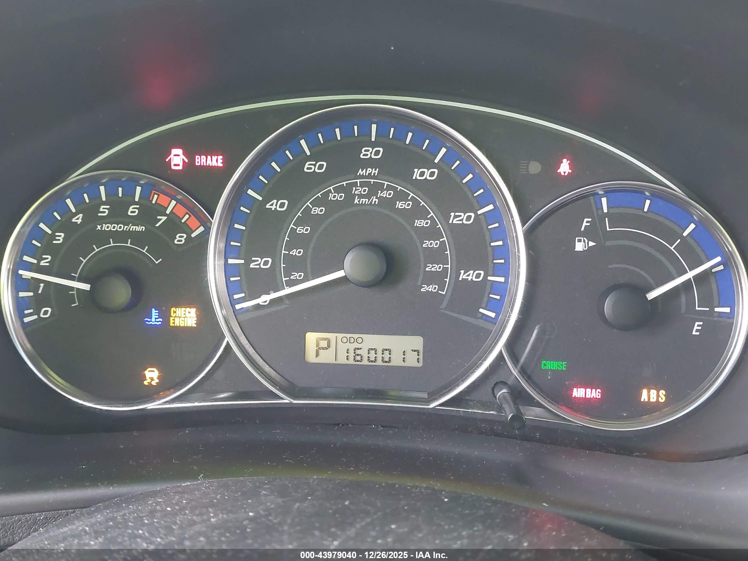 SUBARU FORESTER image 7