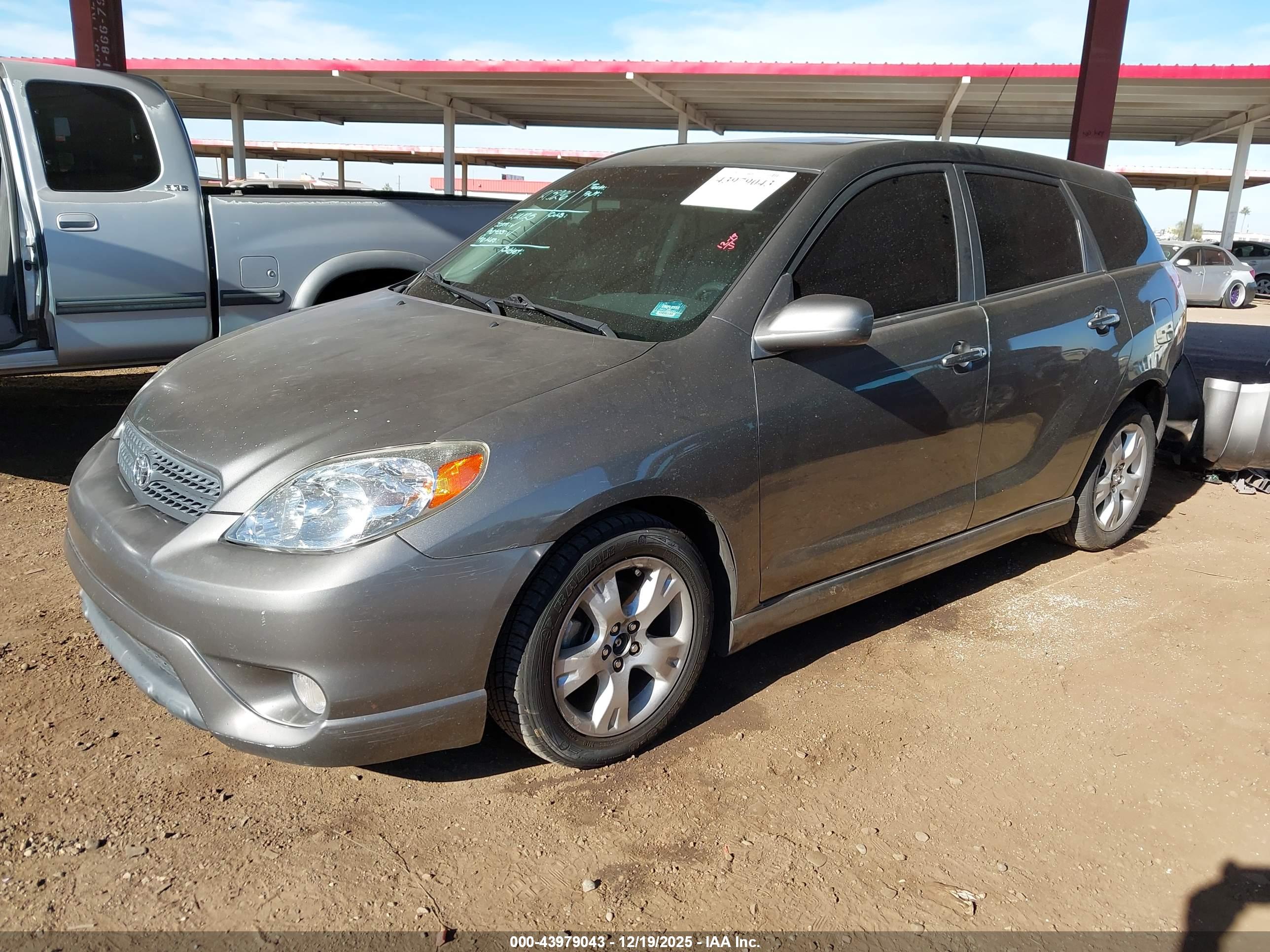 TOYOTA MATRIX image 2