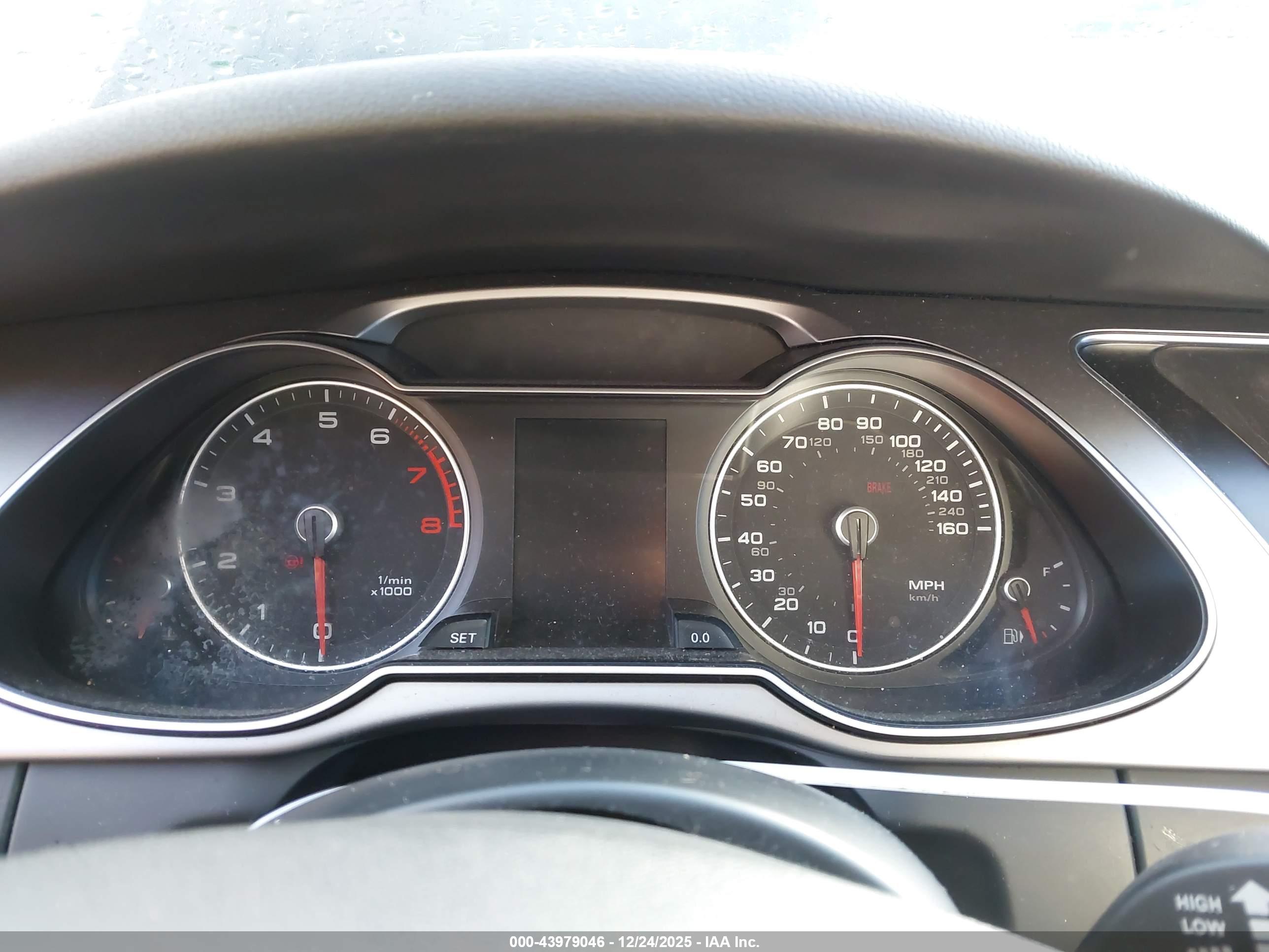 AUDI A4 image 7