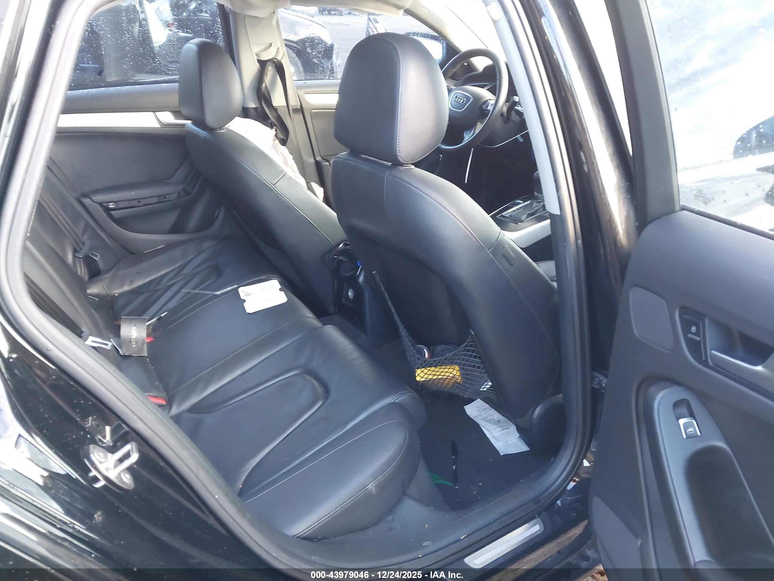 AUDI A4 image 8