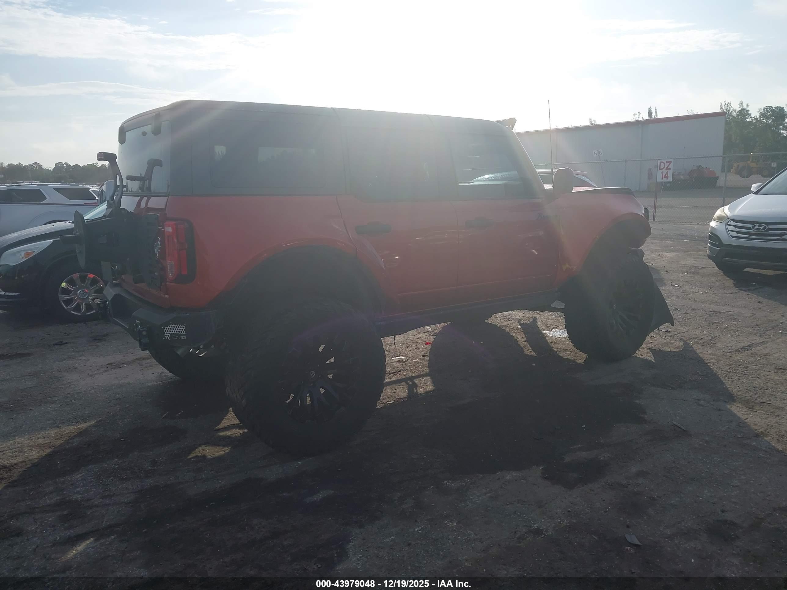 FORD BRONCO image 4