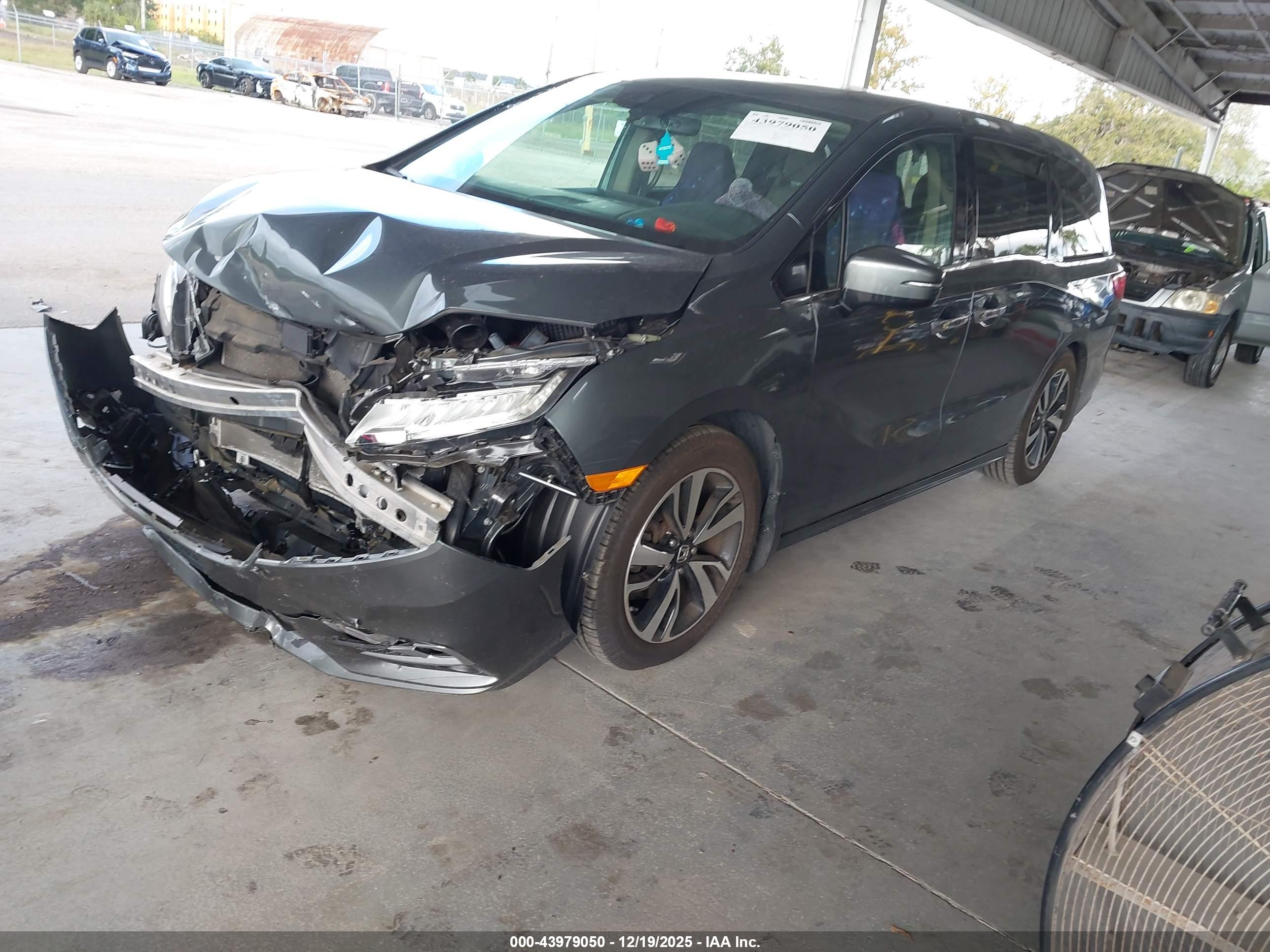HONDA ODYSSEY image 2