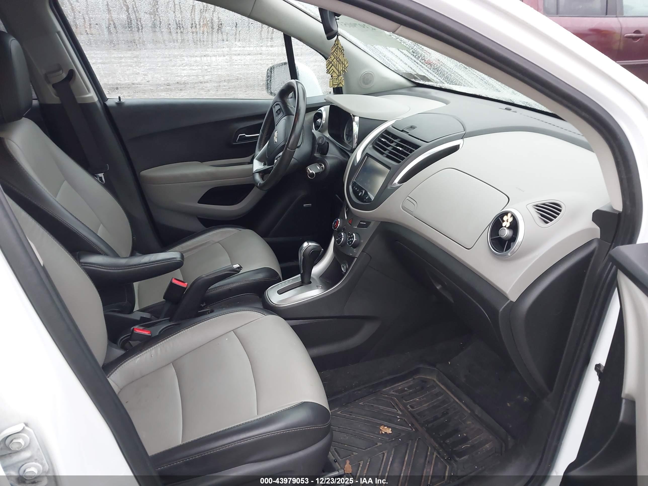 CHEVROLET TRAX image 5