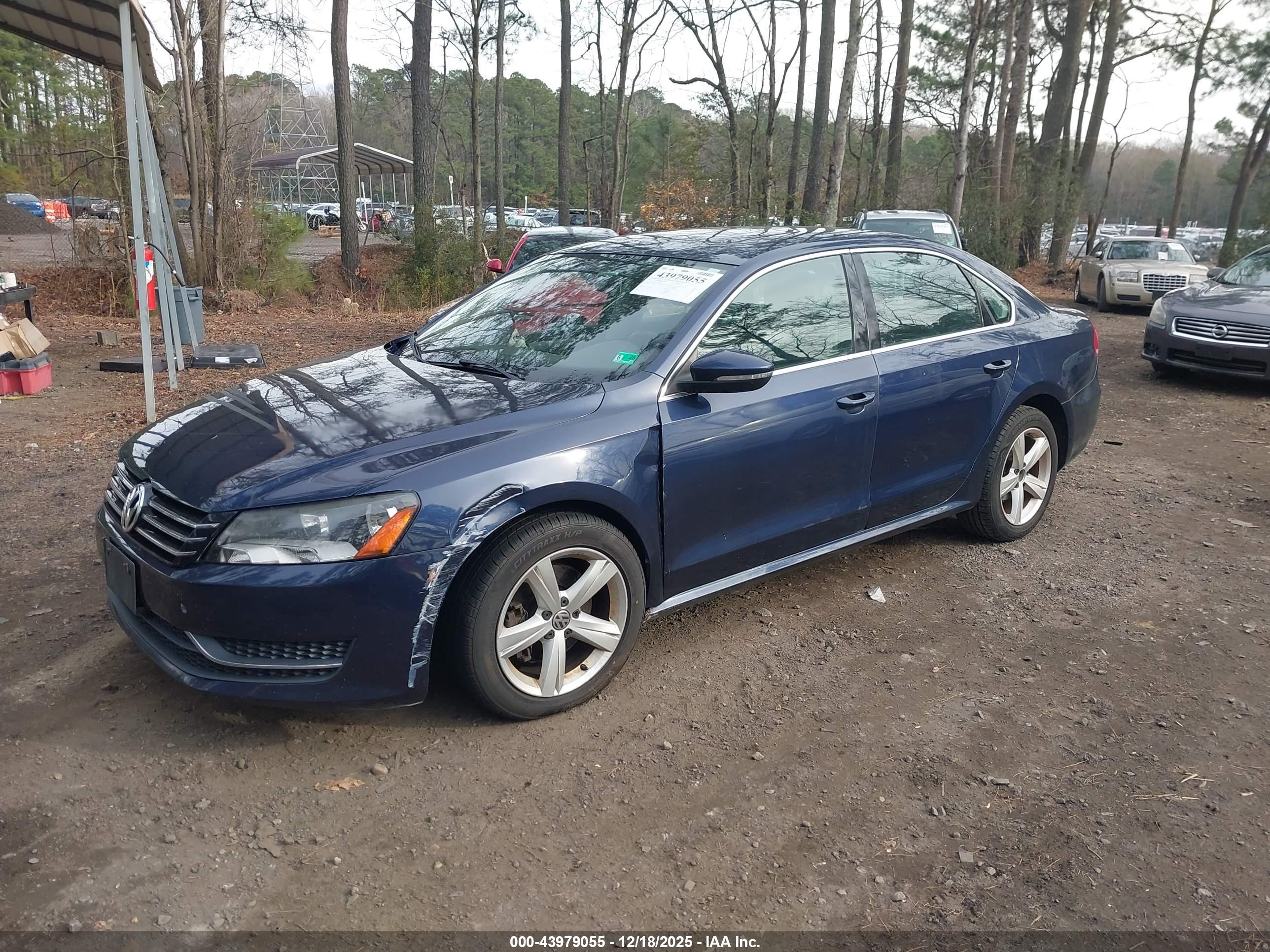 VOLKSWAGEN PASSAT image 2