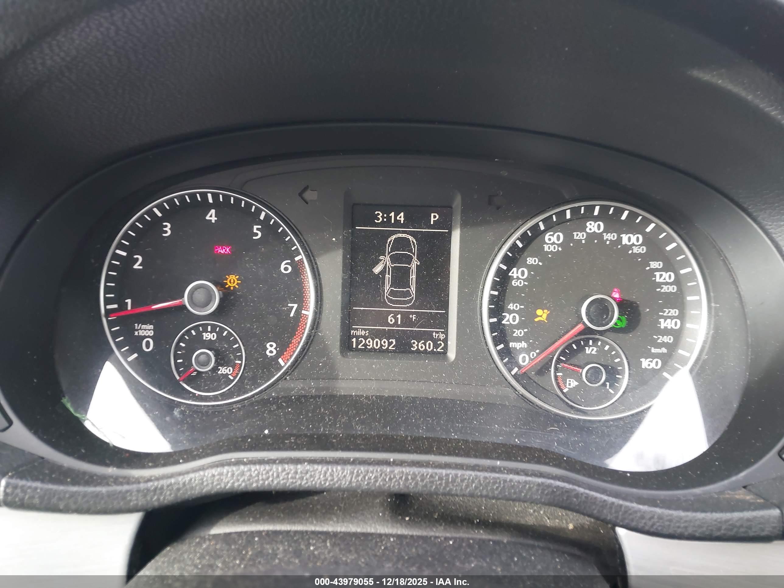 VOLKSWAGEN PASSAT image 7